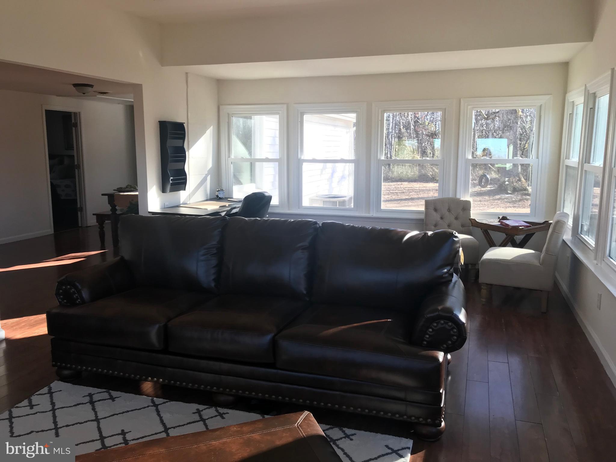 RHOADESVILLE - Residential