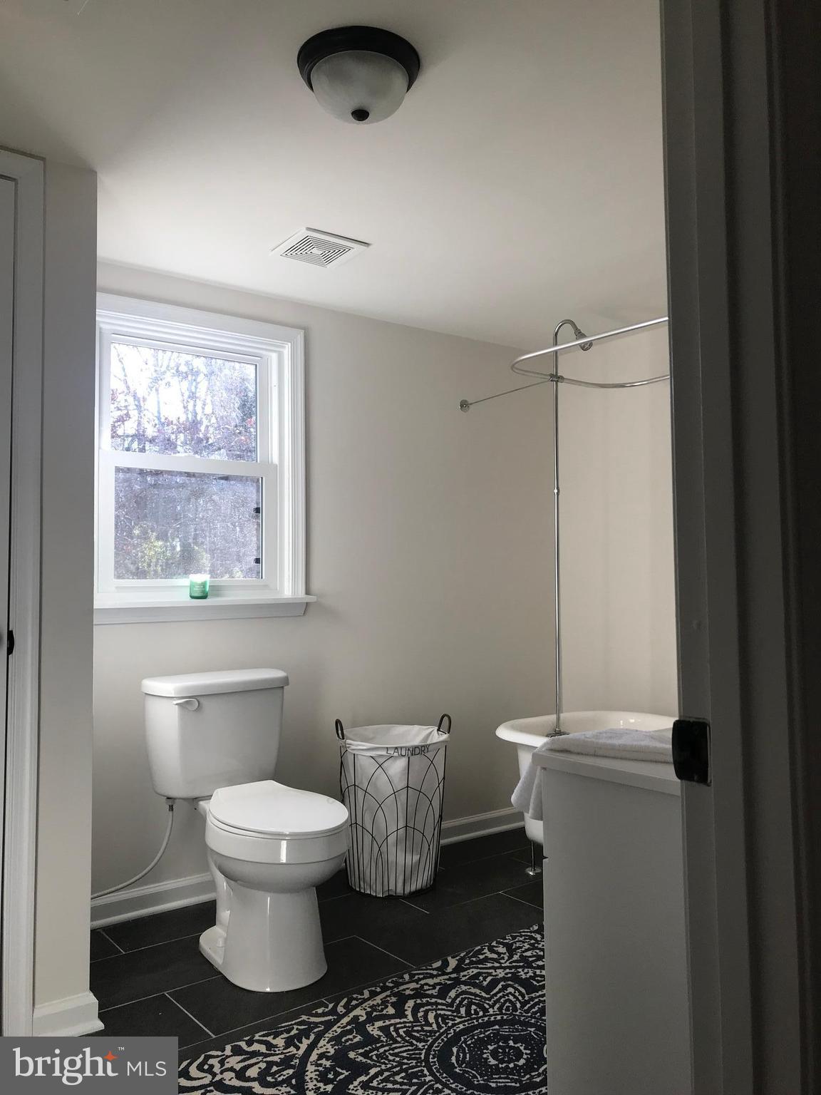 RHOADESVILLE - Residential