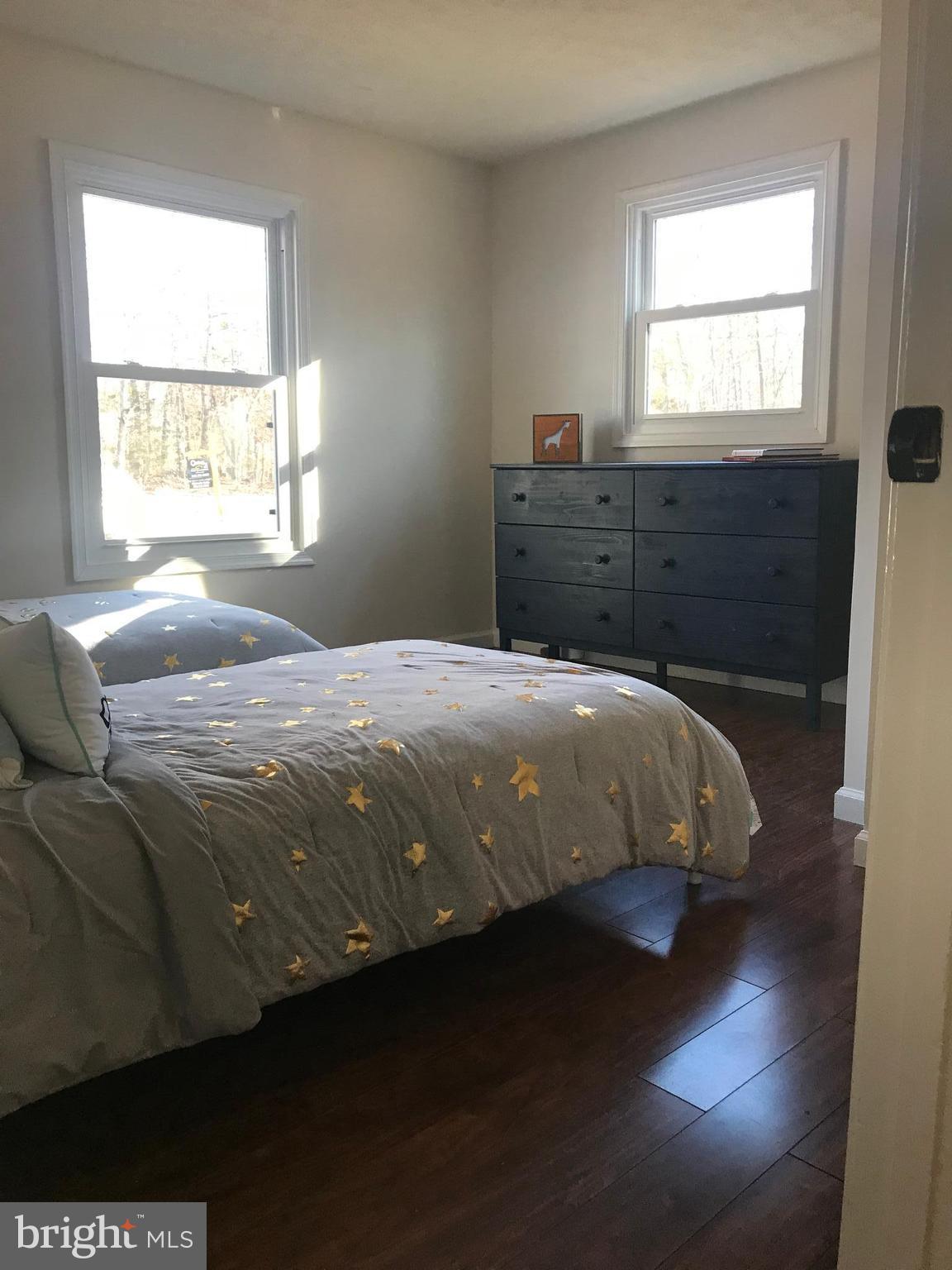 RHOADESVILLE - Residential