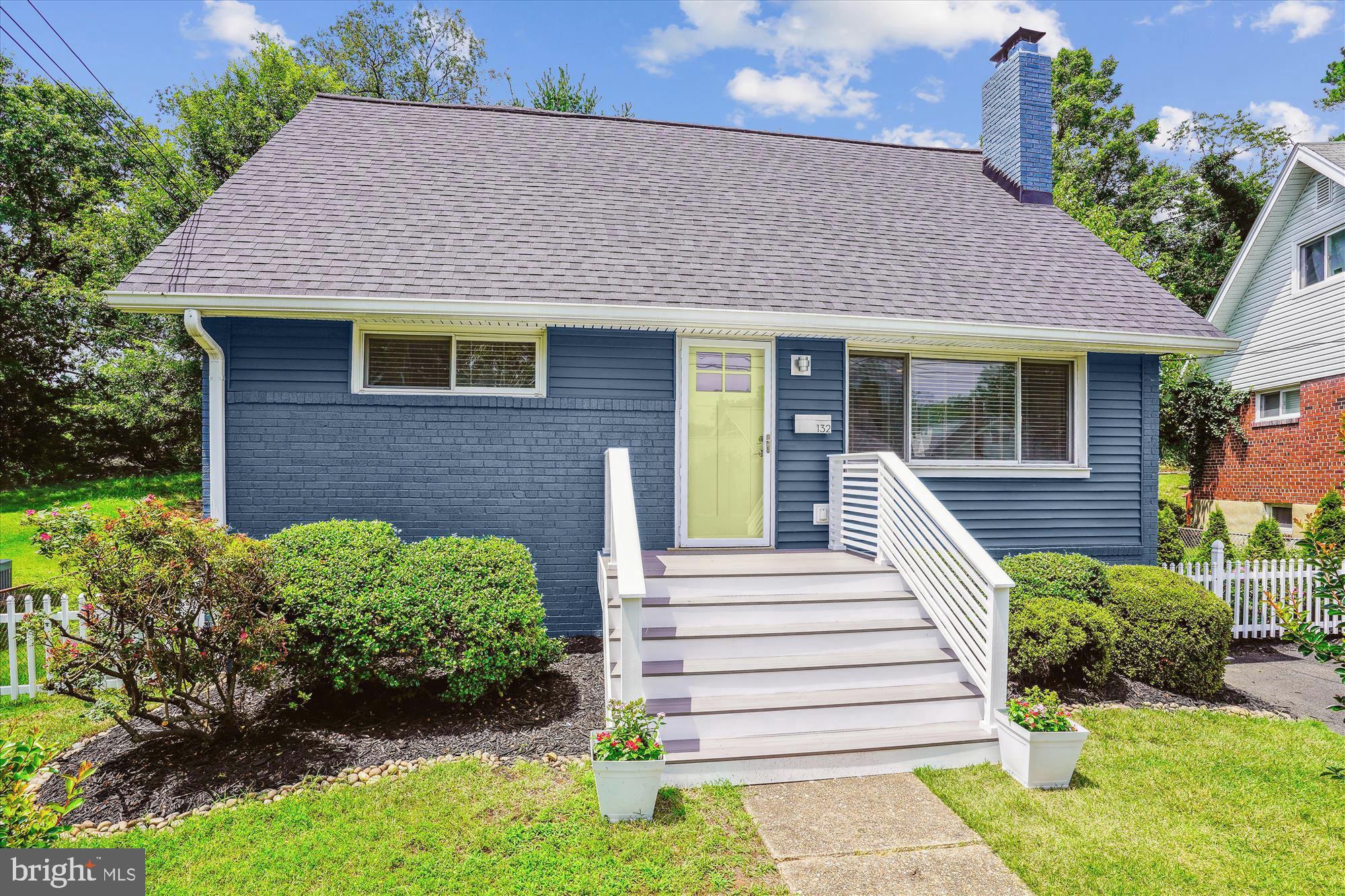132 N GLADDEN STREET N