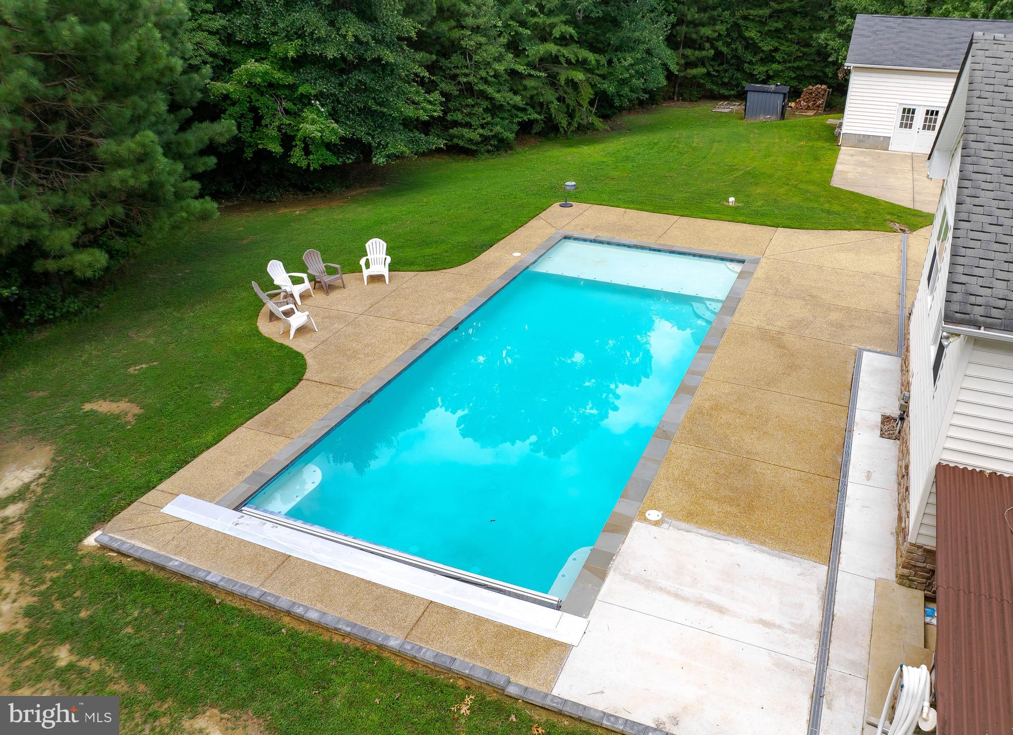 LITTLE HOLLY - Residential