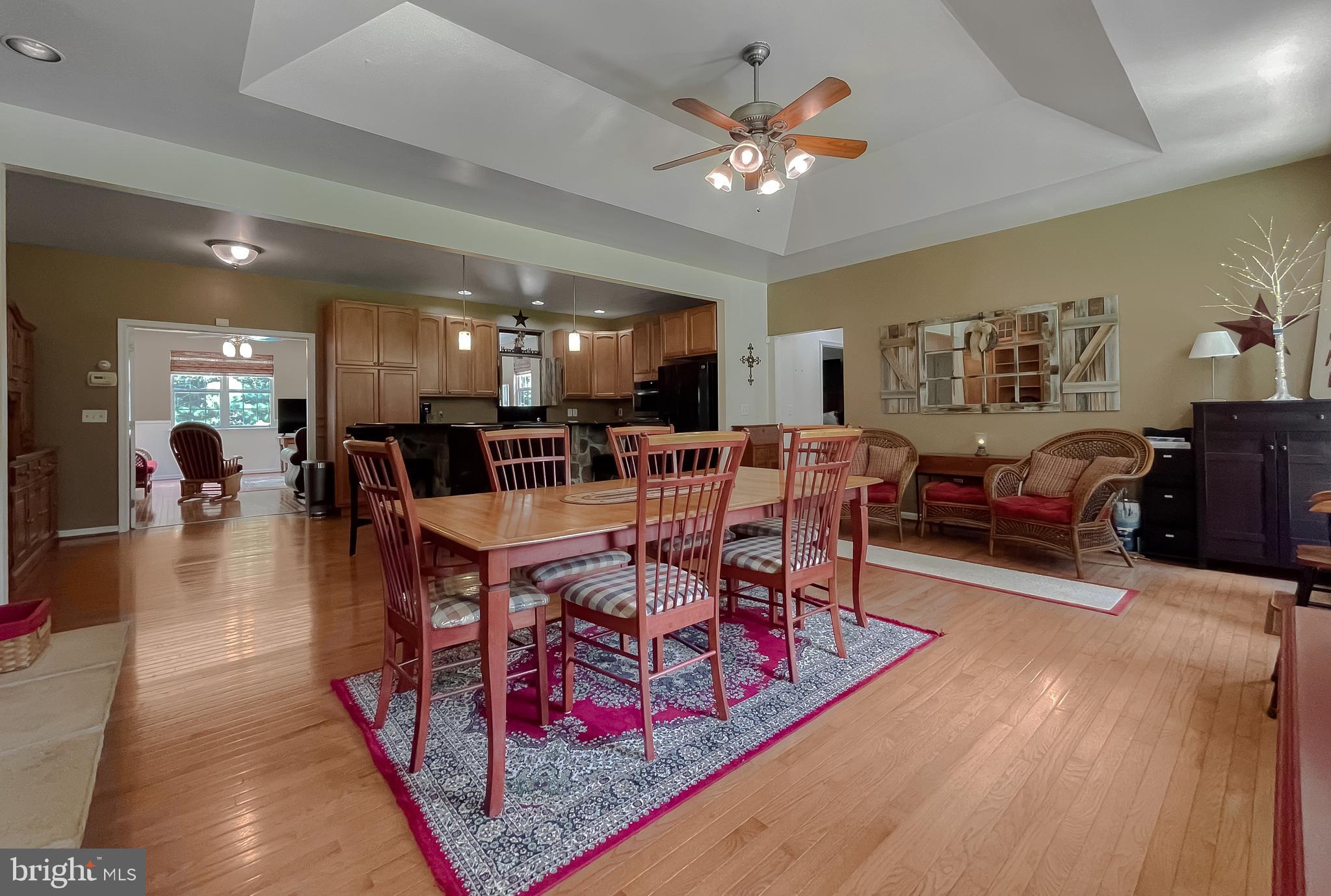 LITTLE HOLLY - Residential