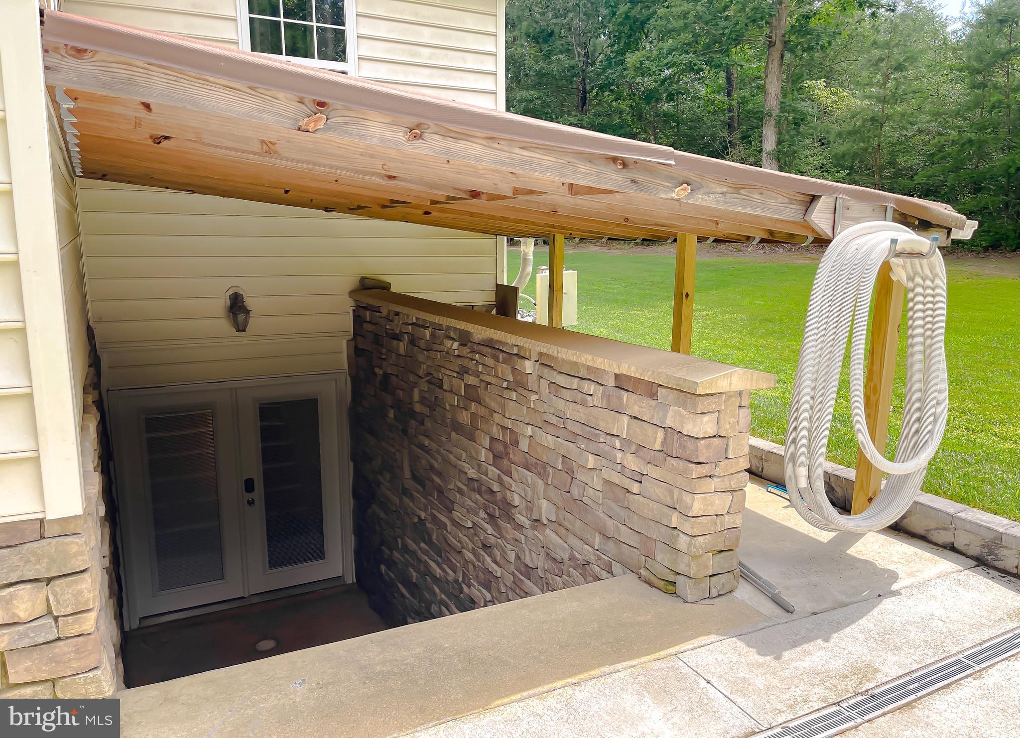 LITTLE HOLLY - Residential