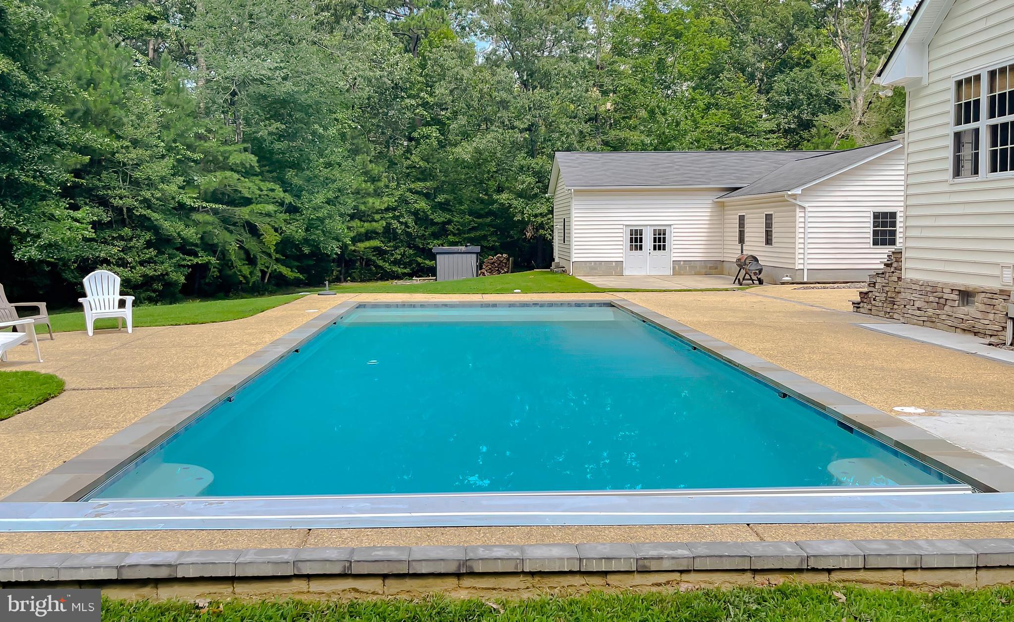 LITTLE HOLLY - Residential