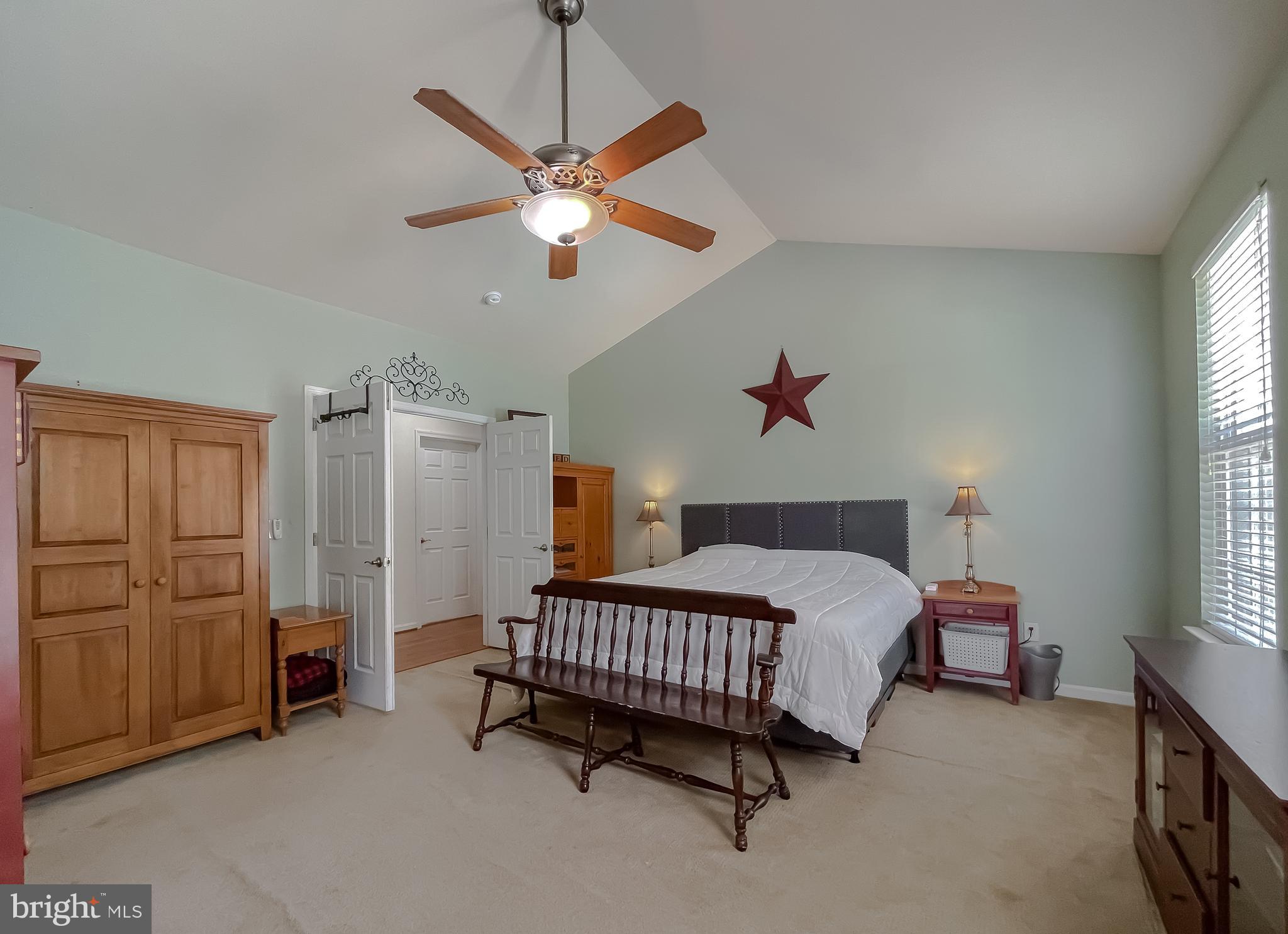 LITTLE HOLLY - Residential