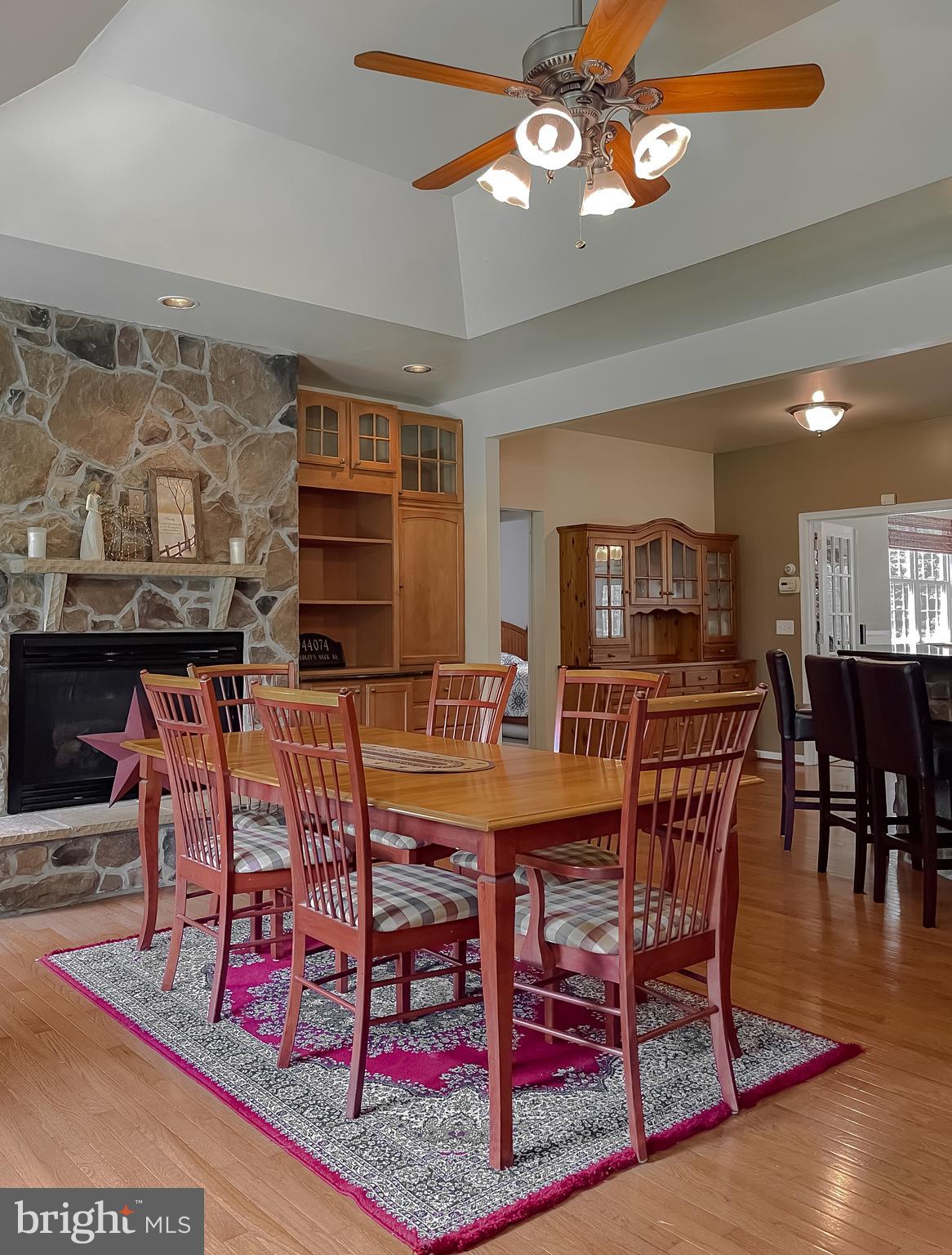 LITTLE HOLLY - Residential