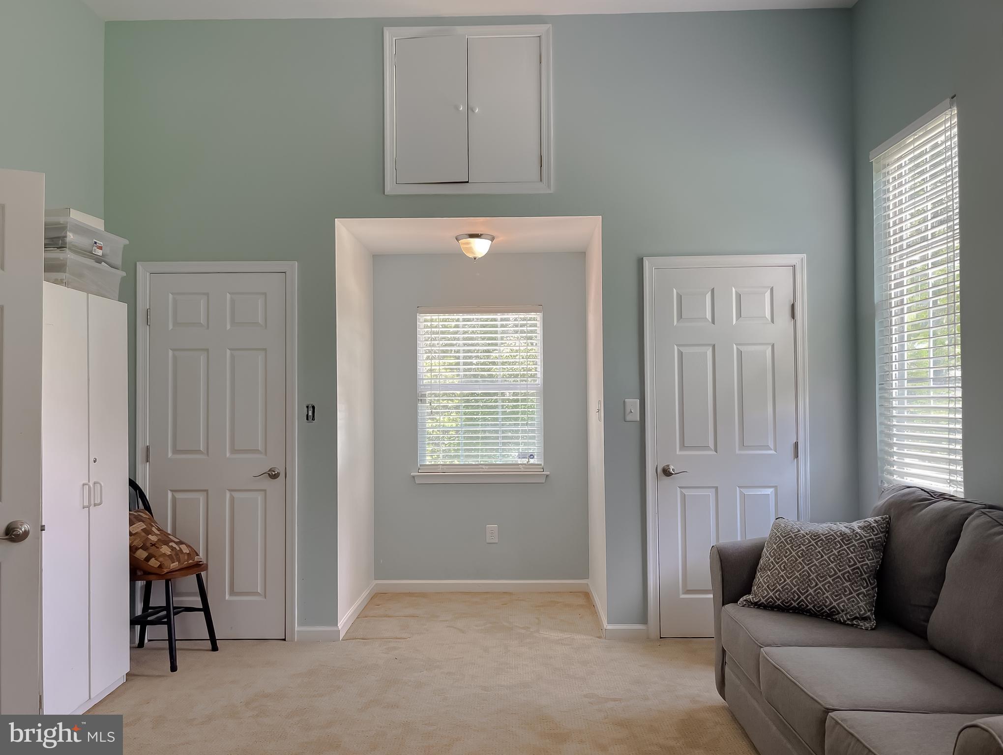 LITTLE HOLLY - Residential