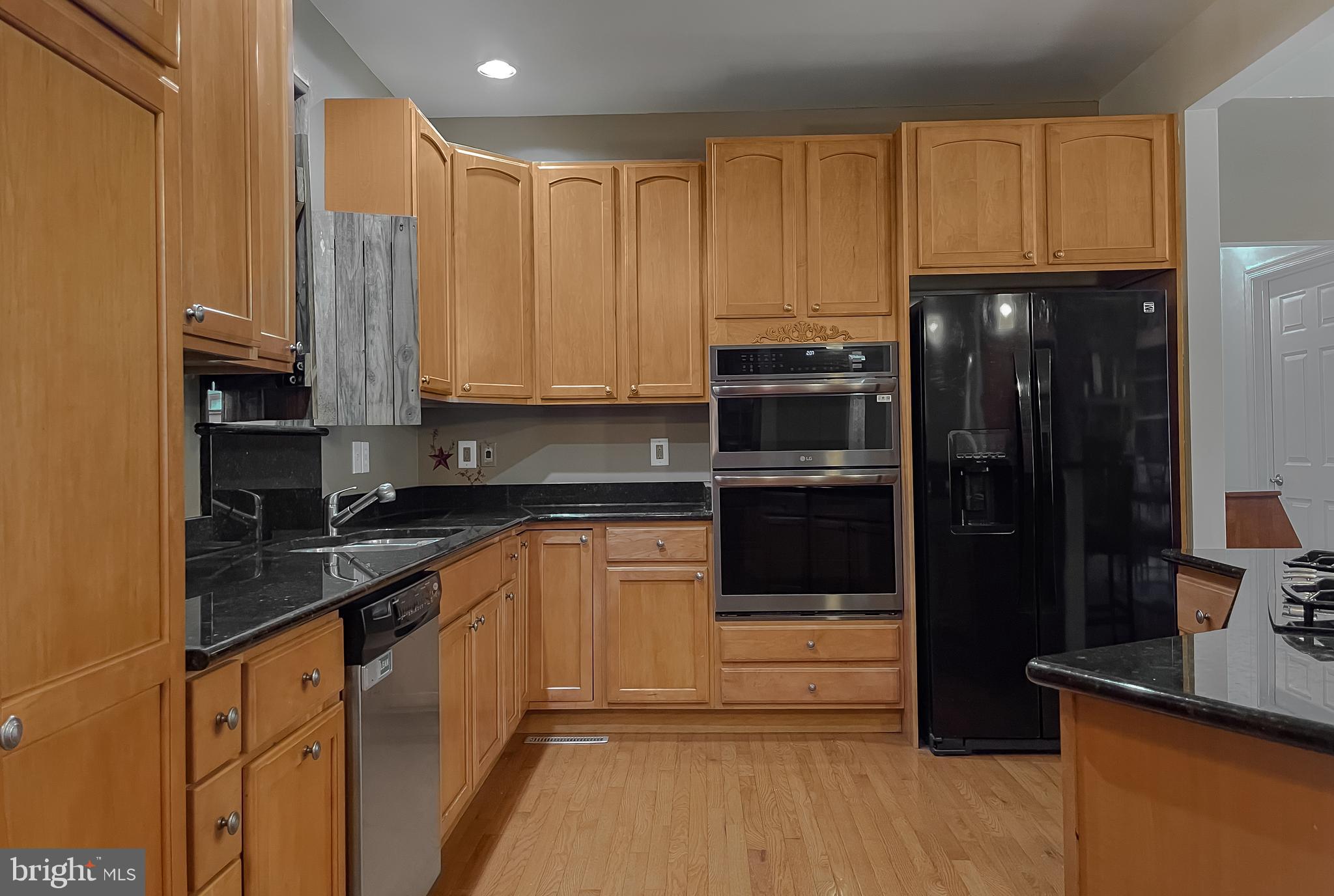 LITTLE HOLLY - Residential