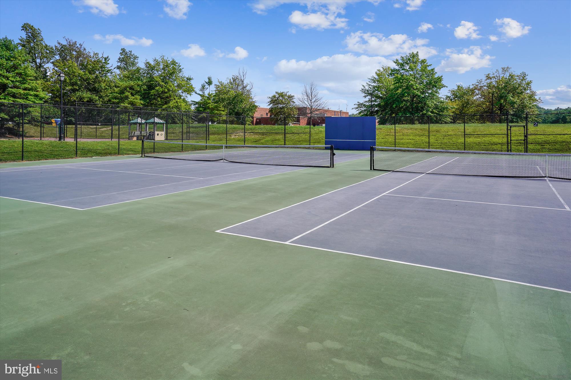 RIVER OAKS - Residential