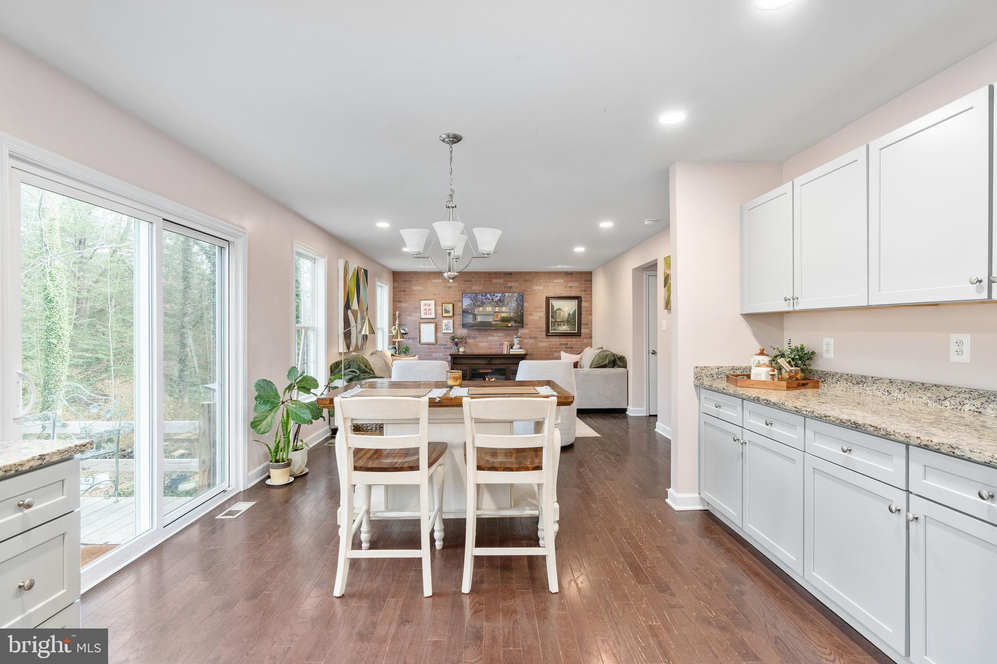 CLASSIC SHORES - Residential