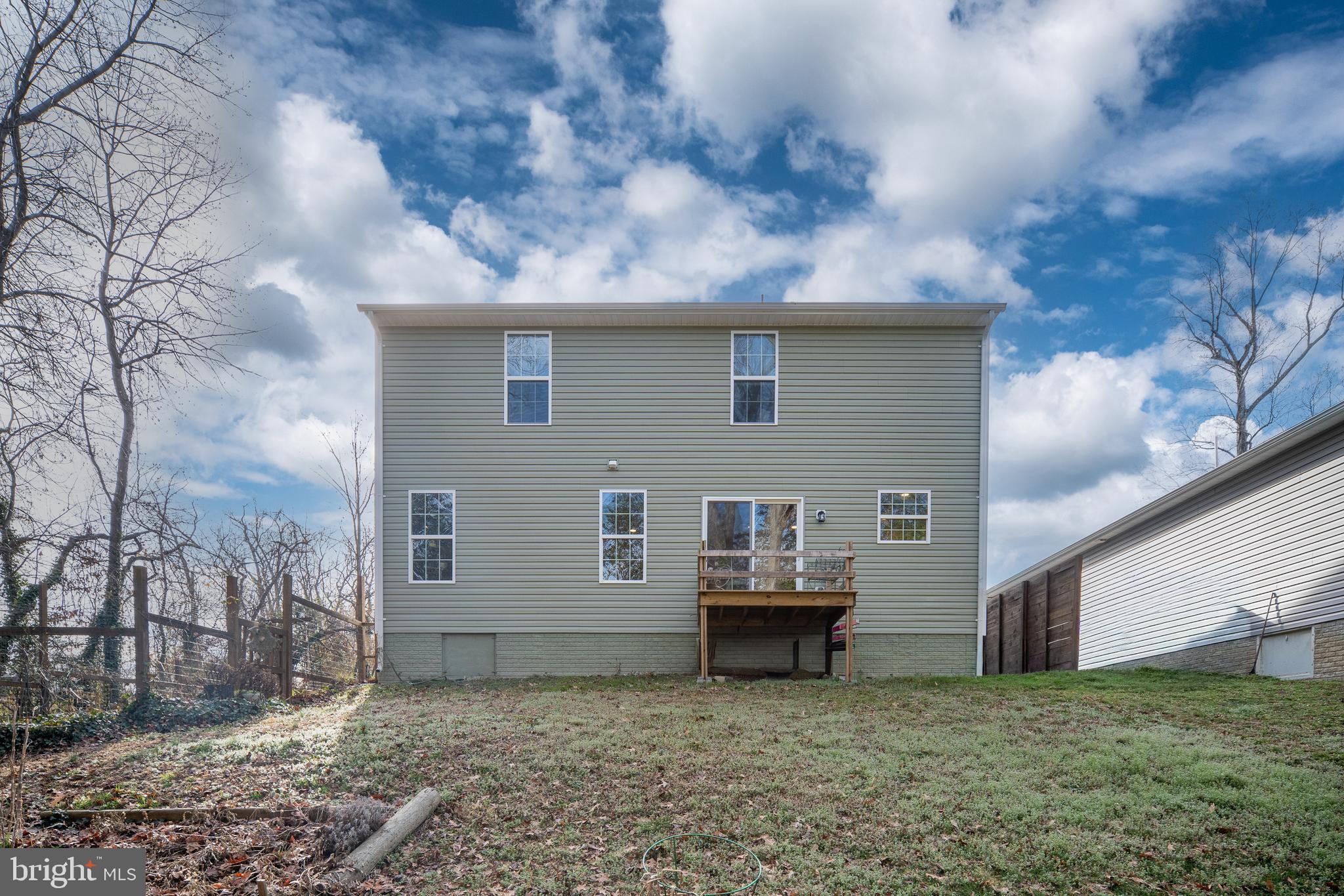 CLASSIC SHORES - Residential