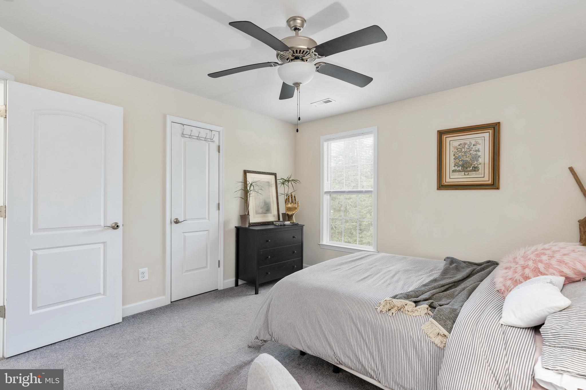 CLASSIC SHORES - Residential