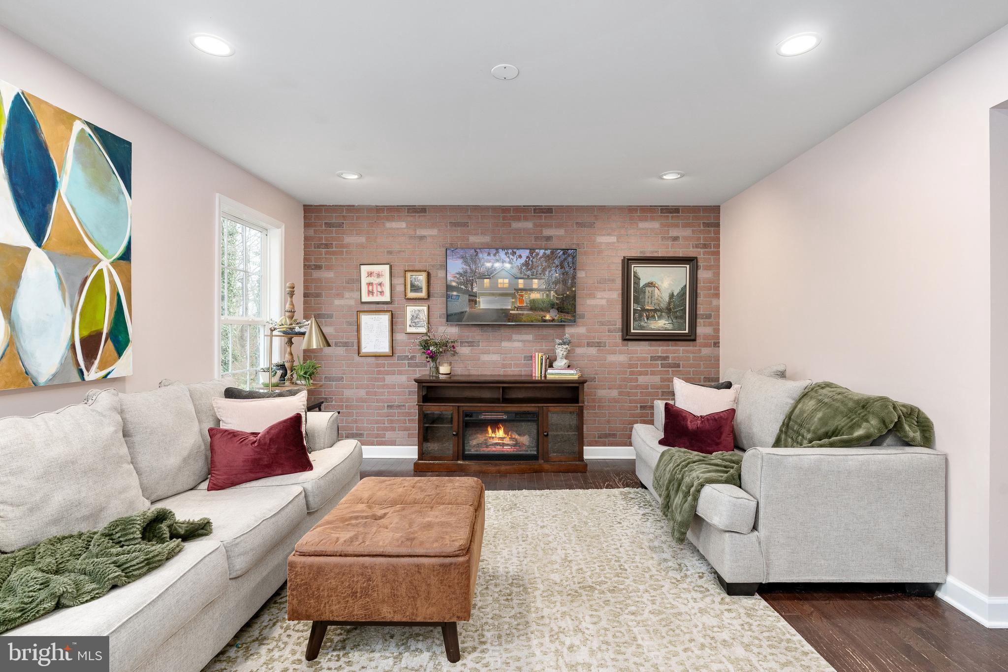 CLASSIC SHORES - Residential