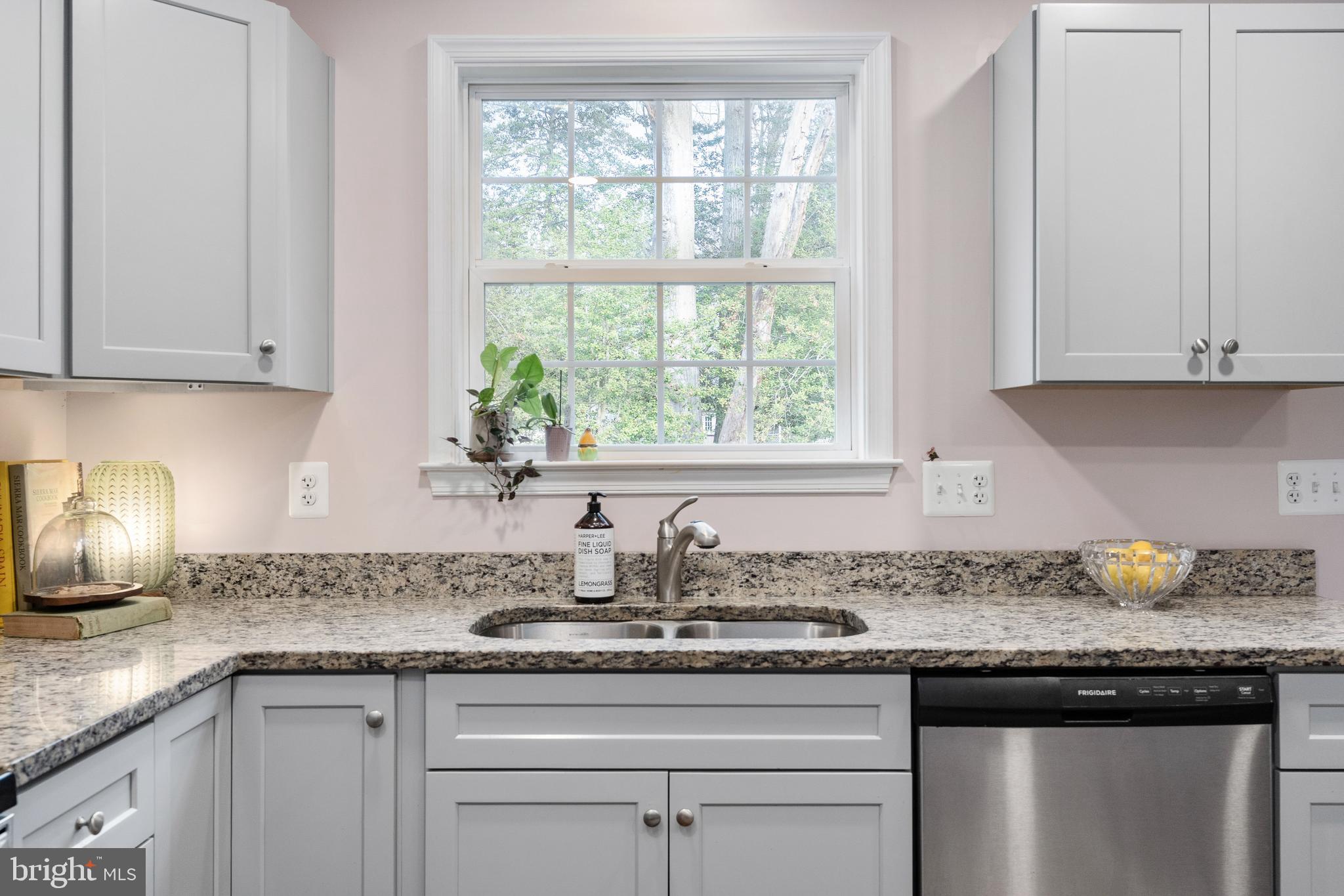 CLASSIC SHORES - Residential