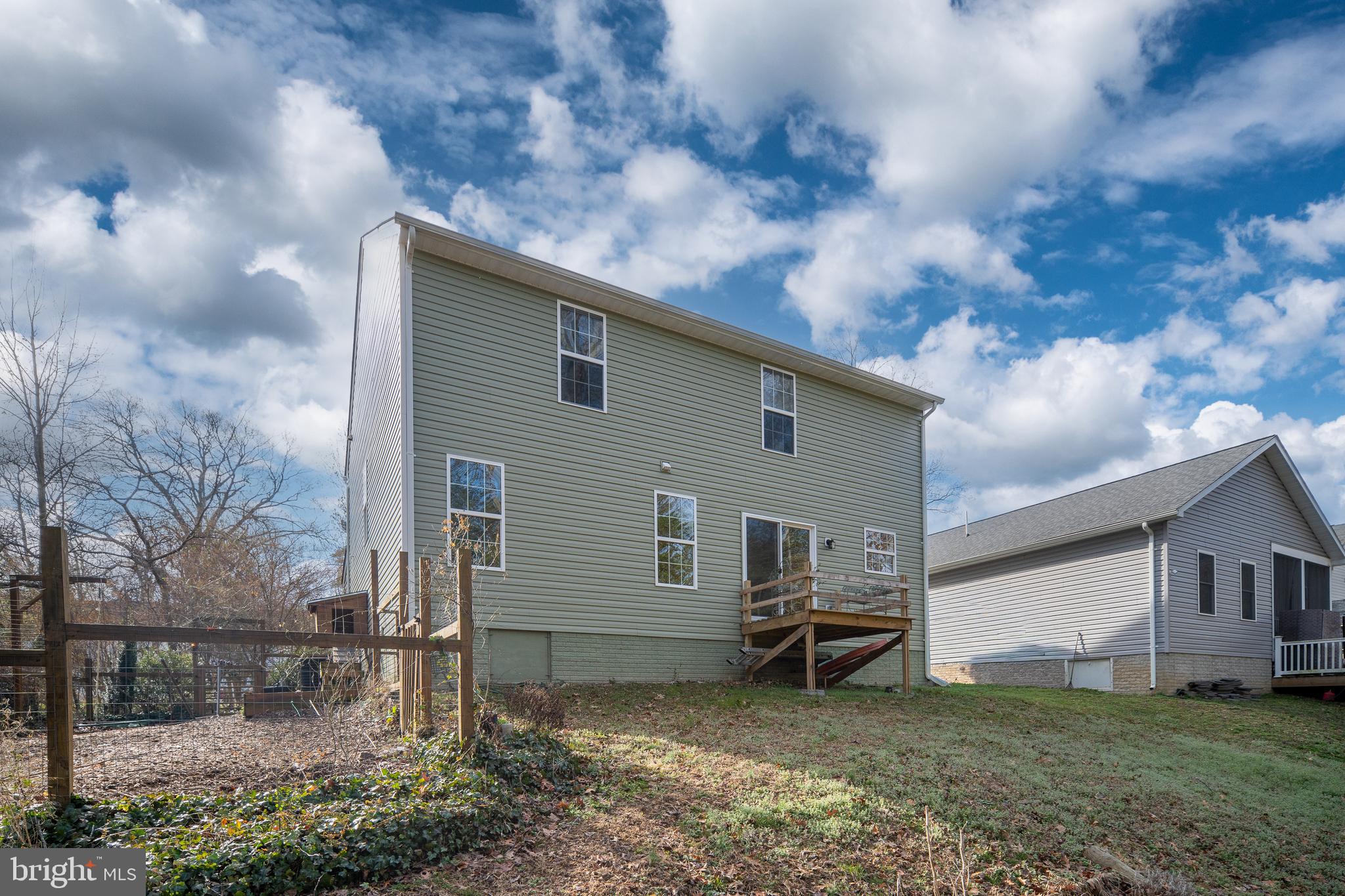 CLASSIC SHORES - Residential