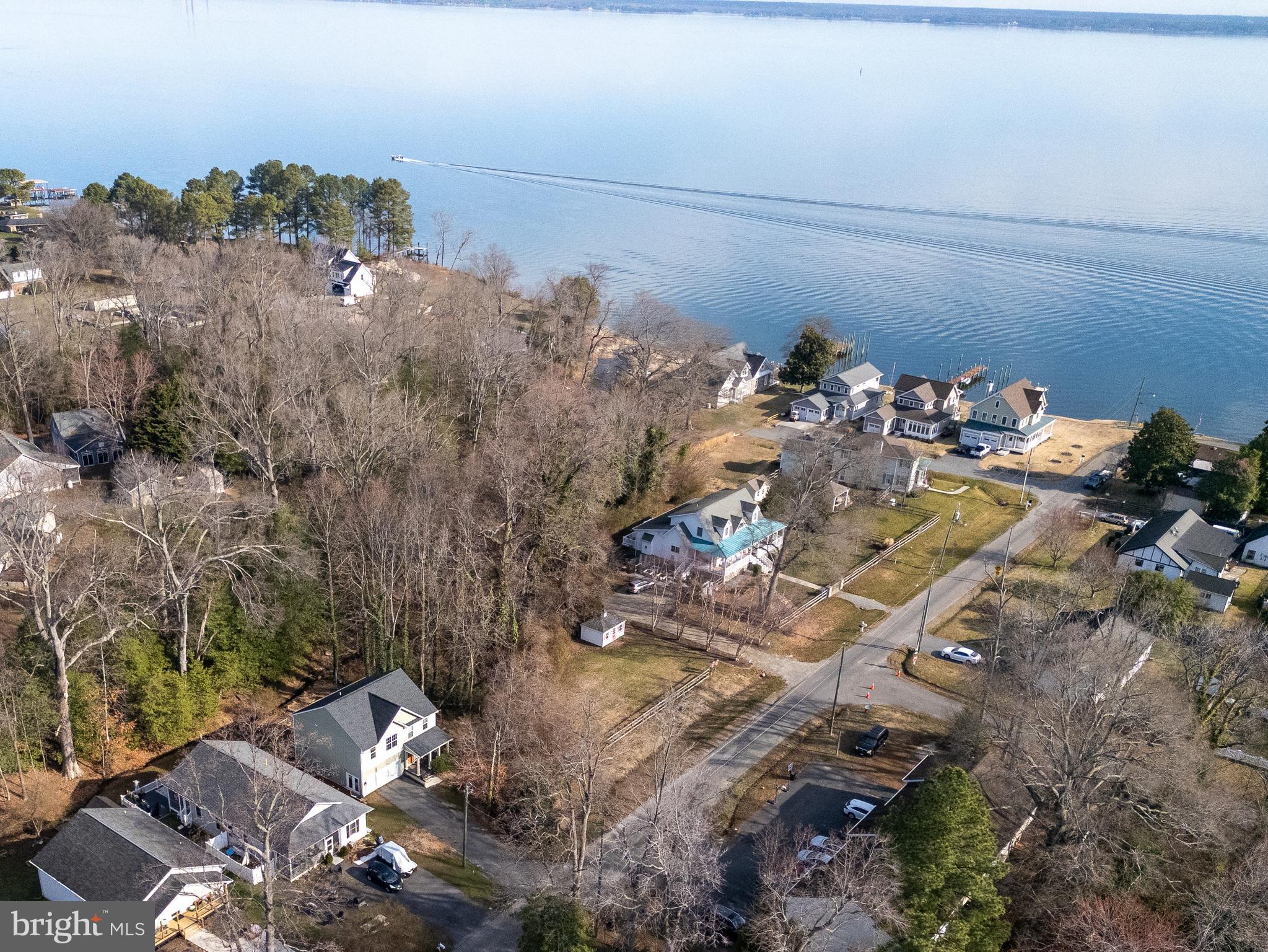 CLASSIC SHORES - Residential