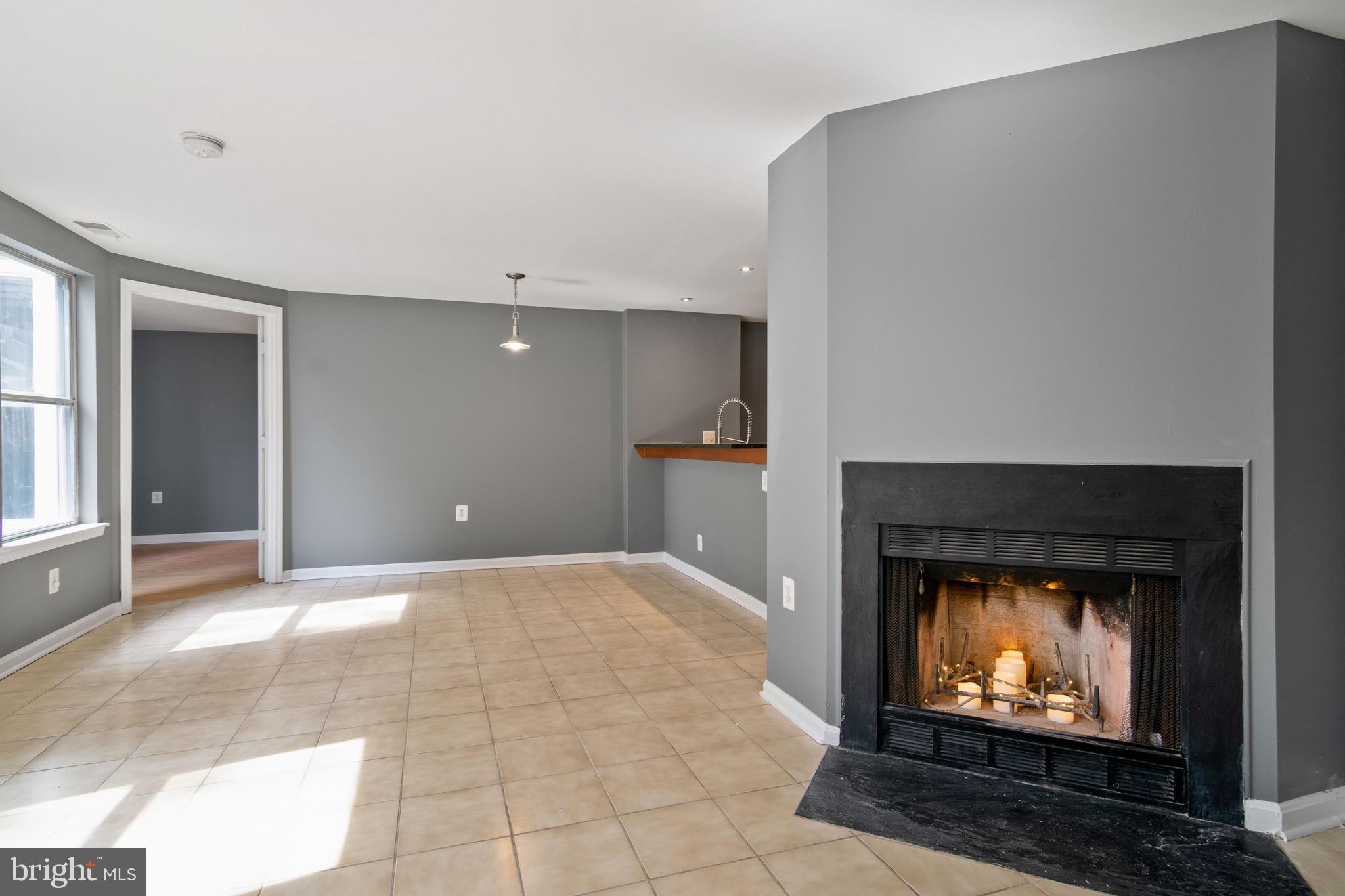 PEMBROOK VILLAGE - Residential Lease