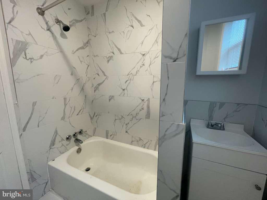 RICHMOND - Residential