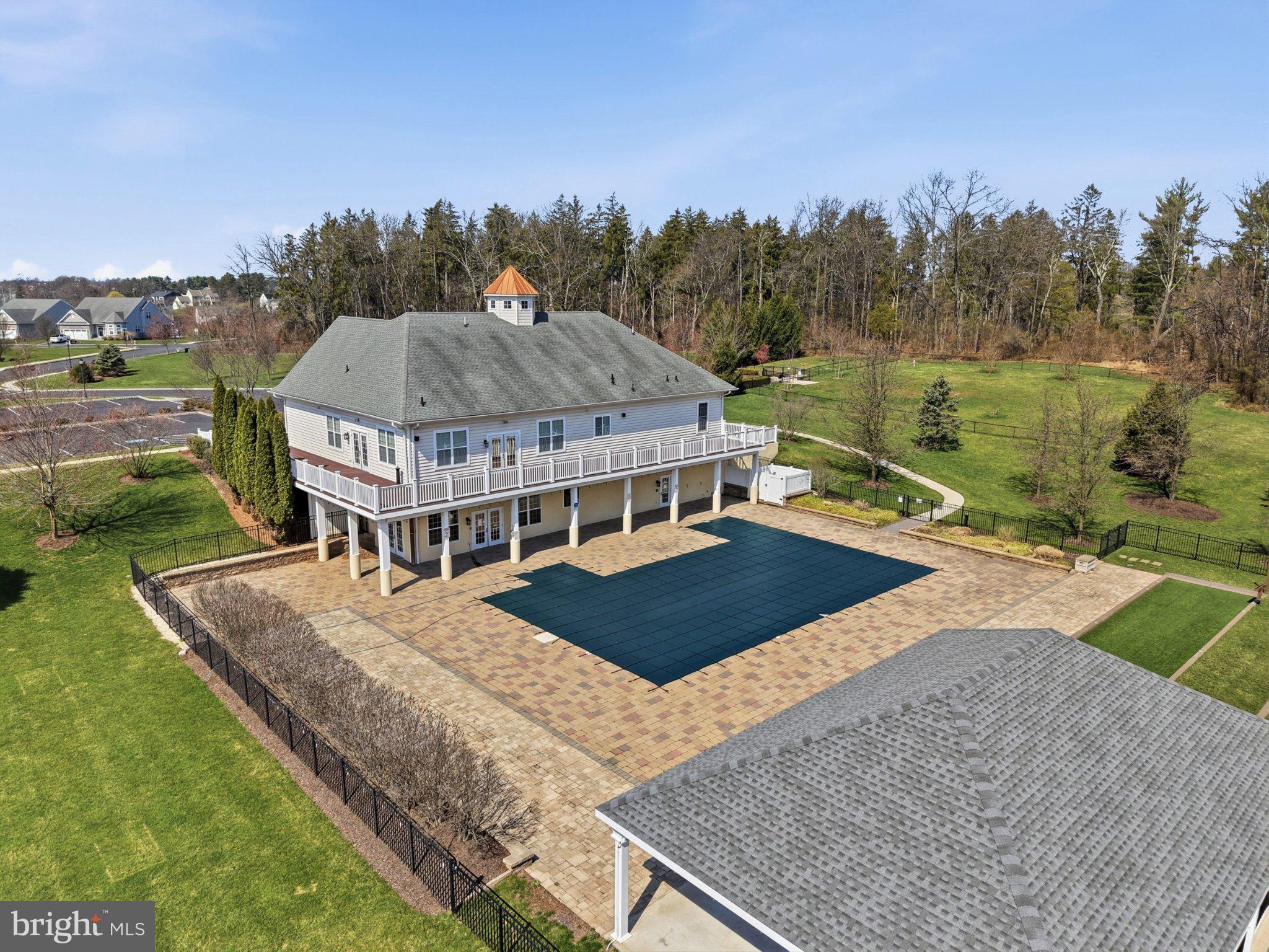 MEADOW GLEN - Residential