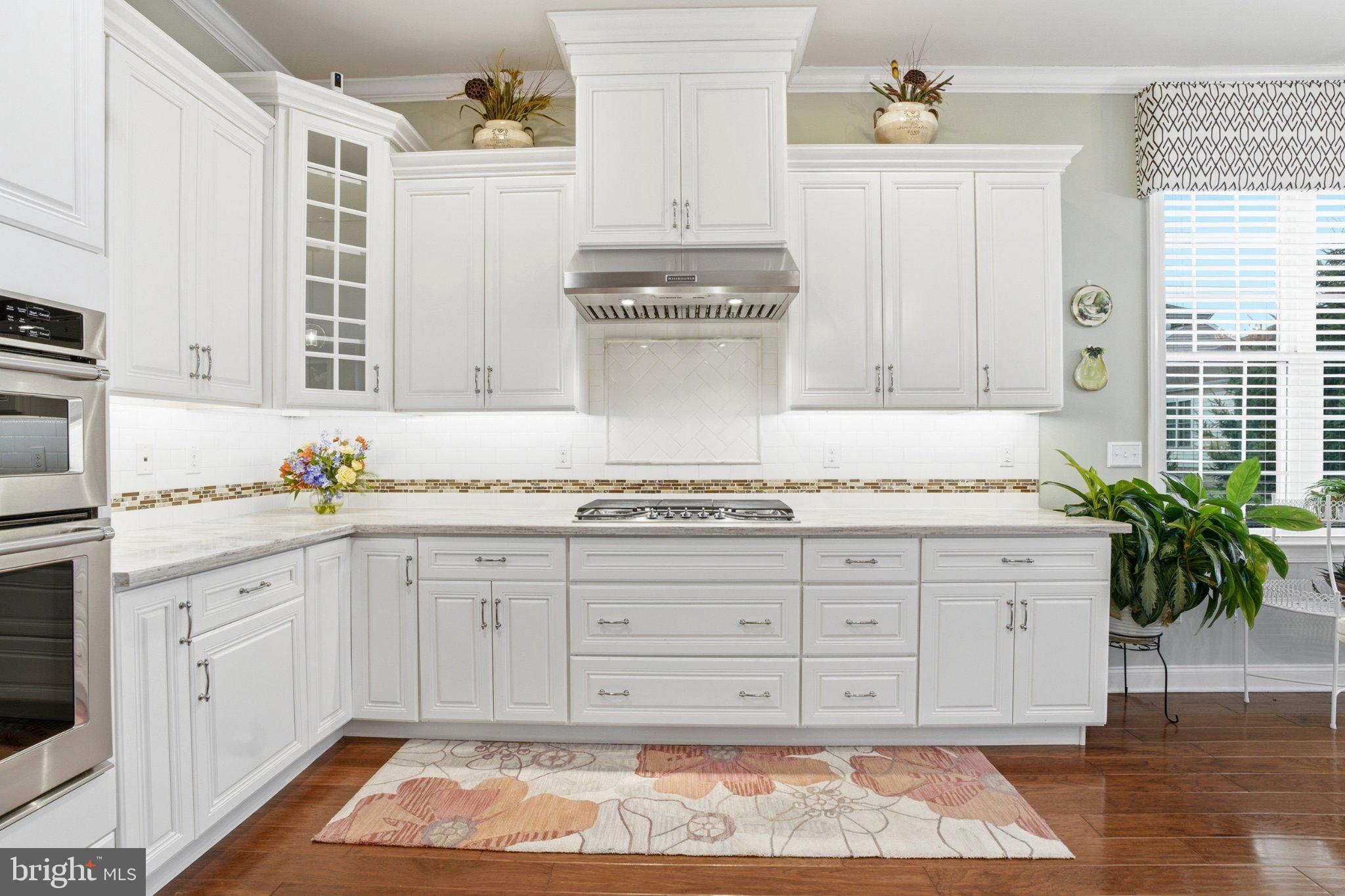 MEADOW GLEN - Residential