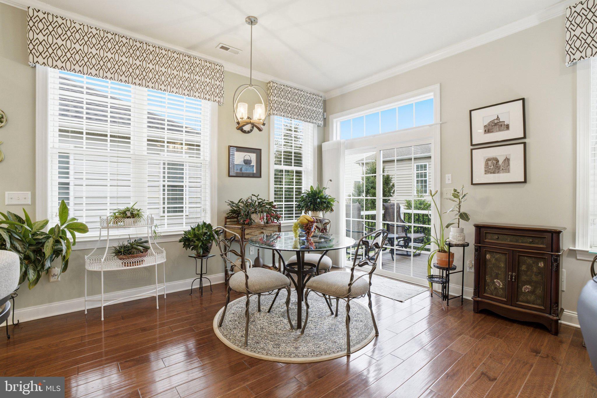 MEADOW GLEN - Residential