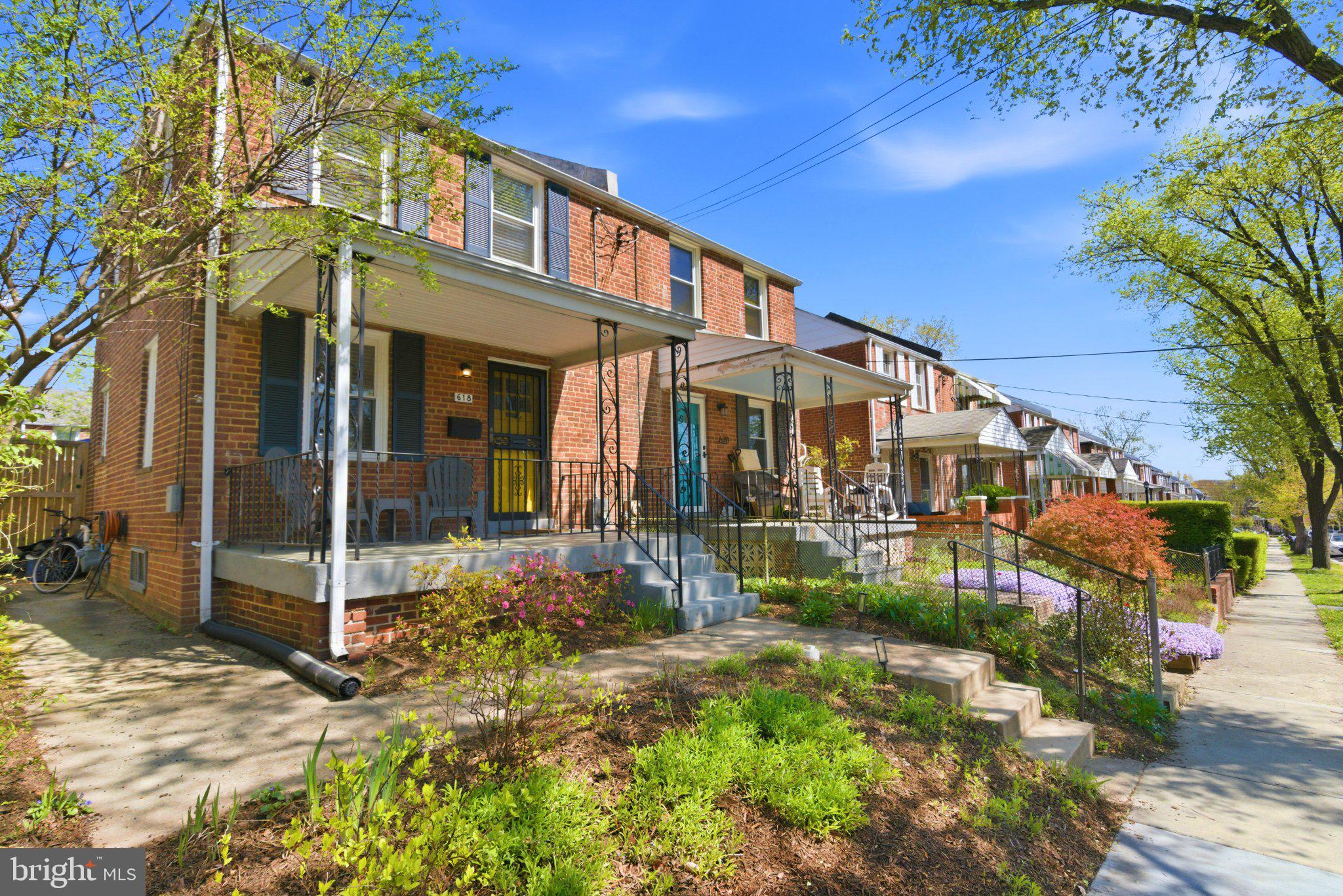 618 FARADAY PLACE NE