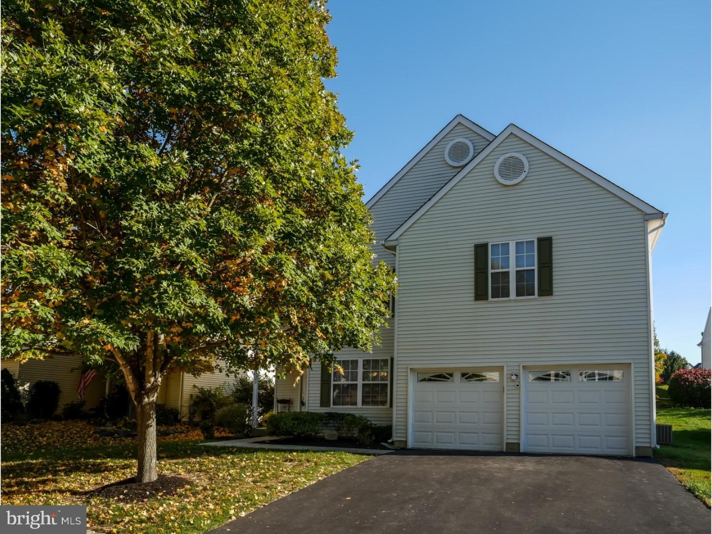 BUCKINGHAM SQ - Residential