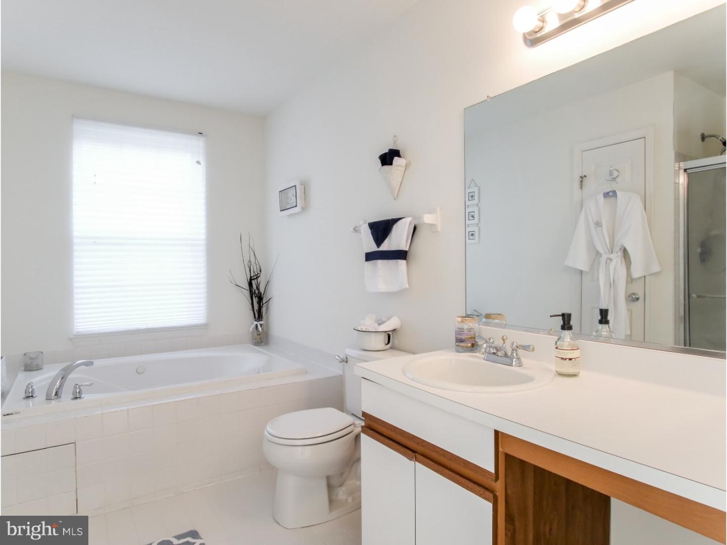 BUCKINGHAM SQ - Residential