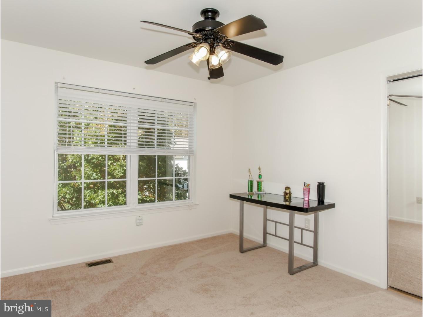 BUCKINGHAM SQ - Residential