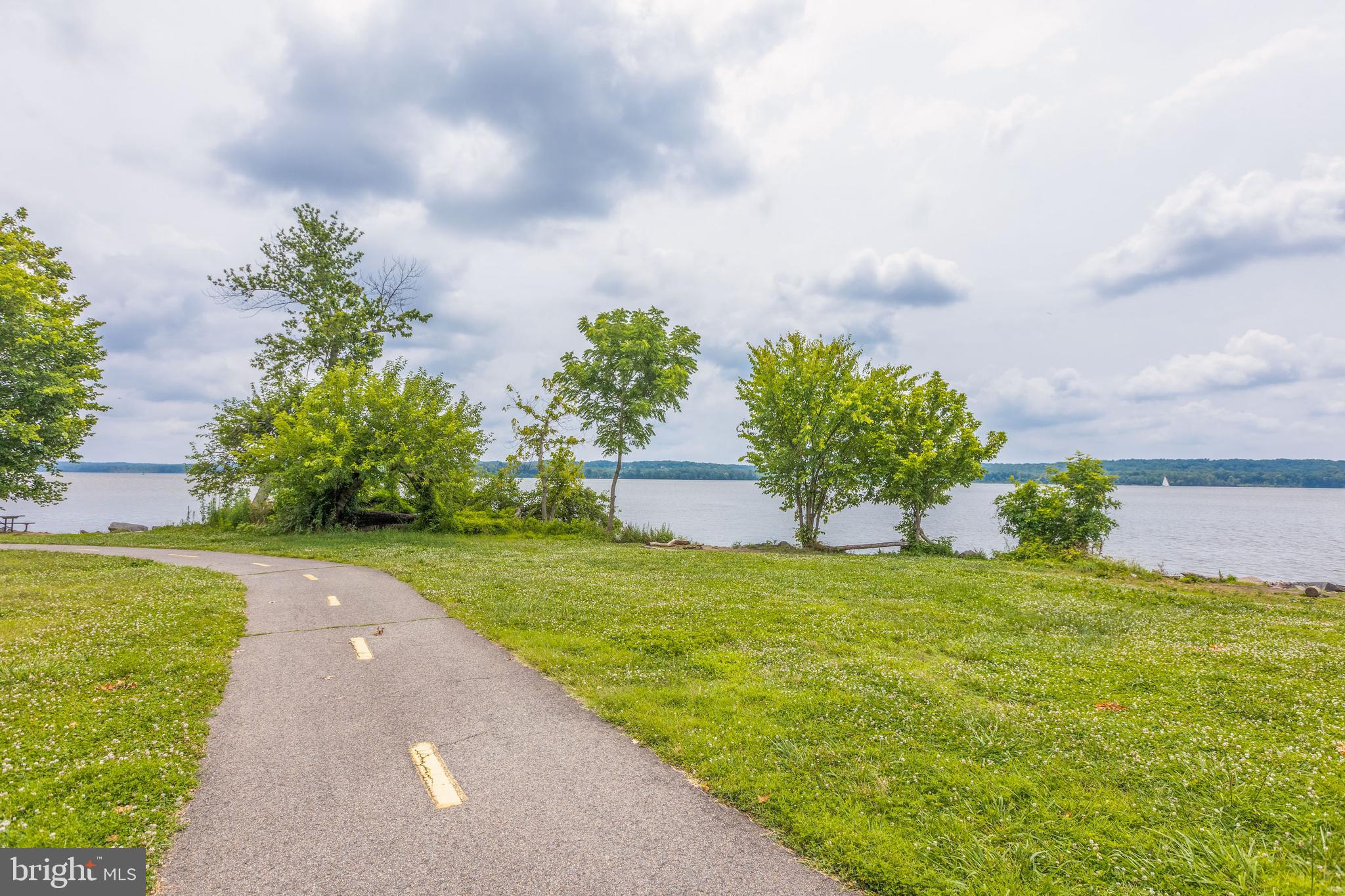 STRATFORD LANDING - Residential