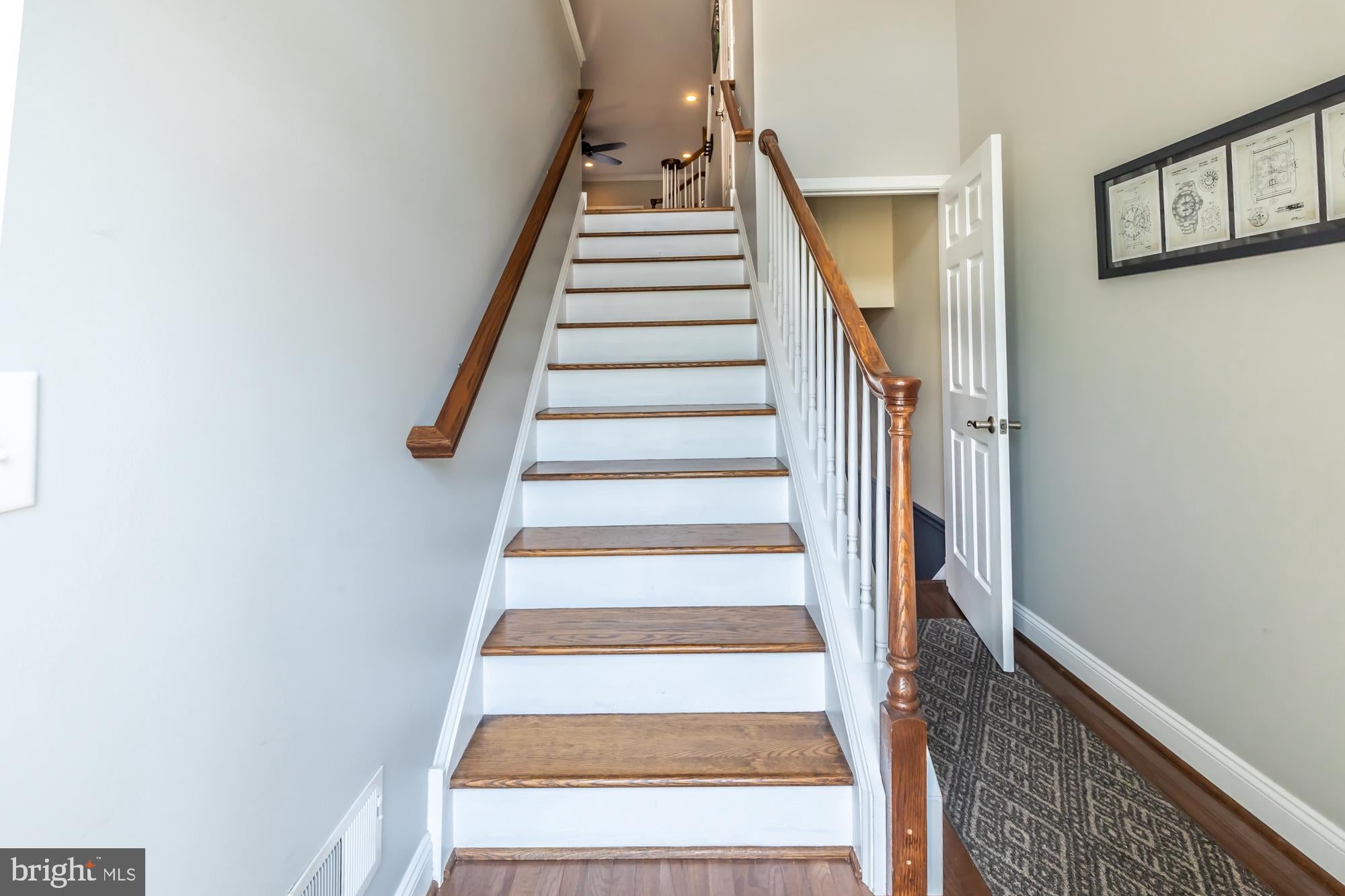 410 E ELM STREET