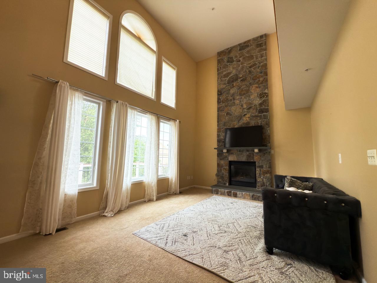 MARLBORO RIDGE - Residential