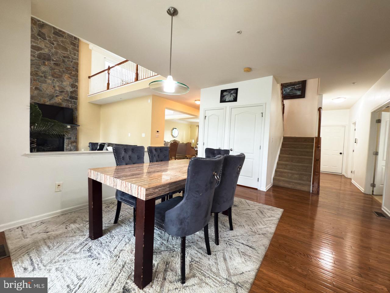 MARLBORO RIDGE - Residential