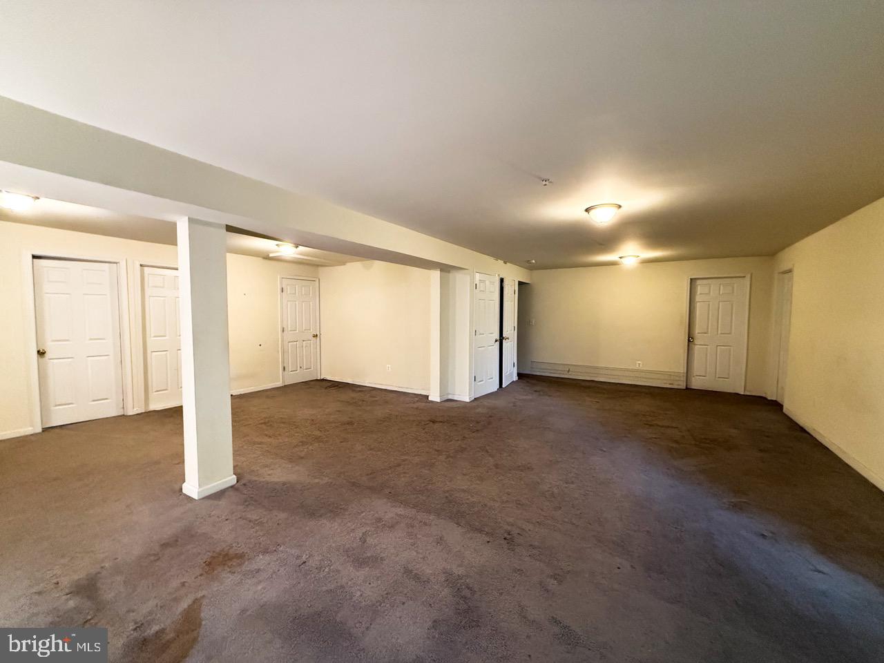 MARLBORO RIDGE - Residential