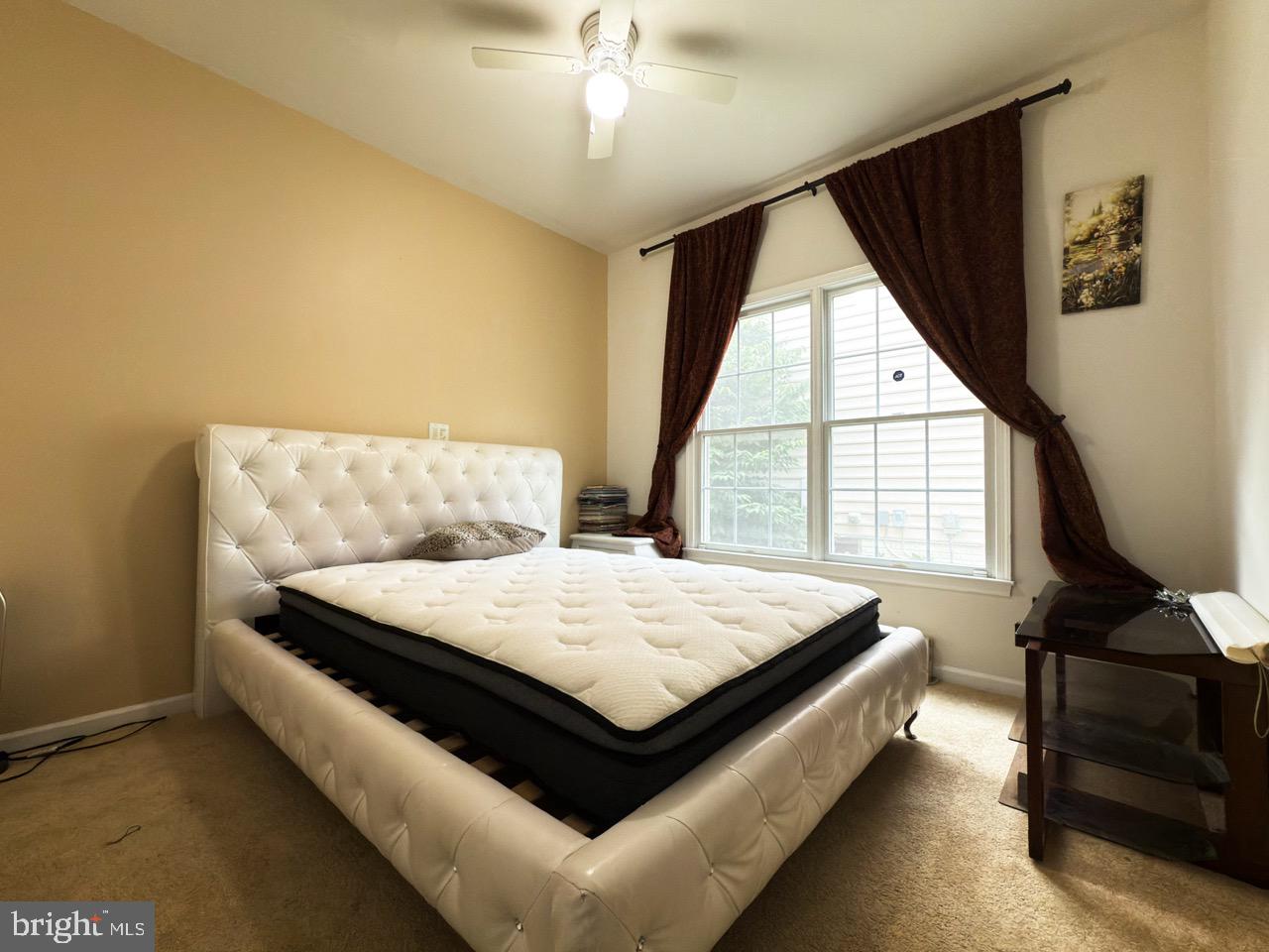 MARLBORO RIDGE - Residential