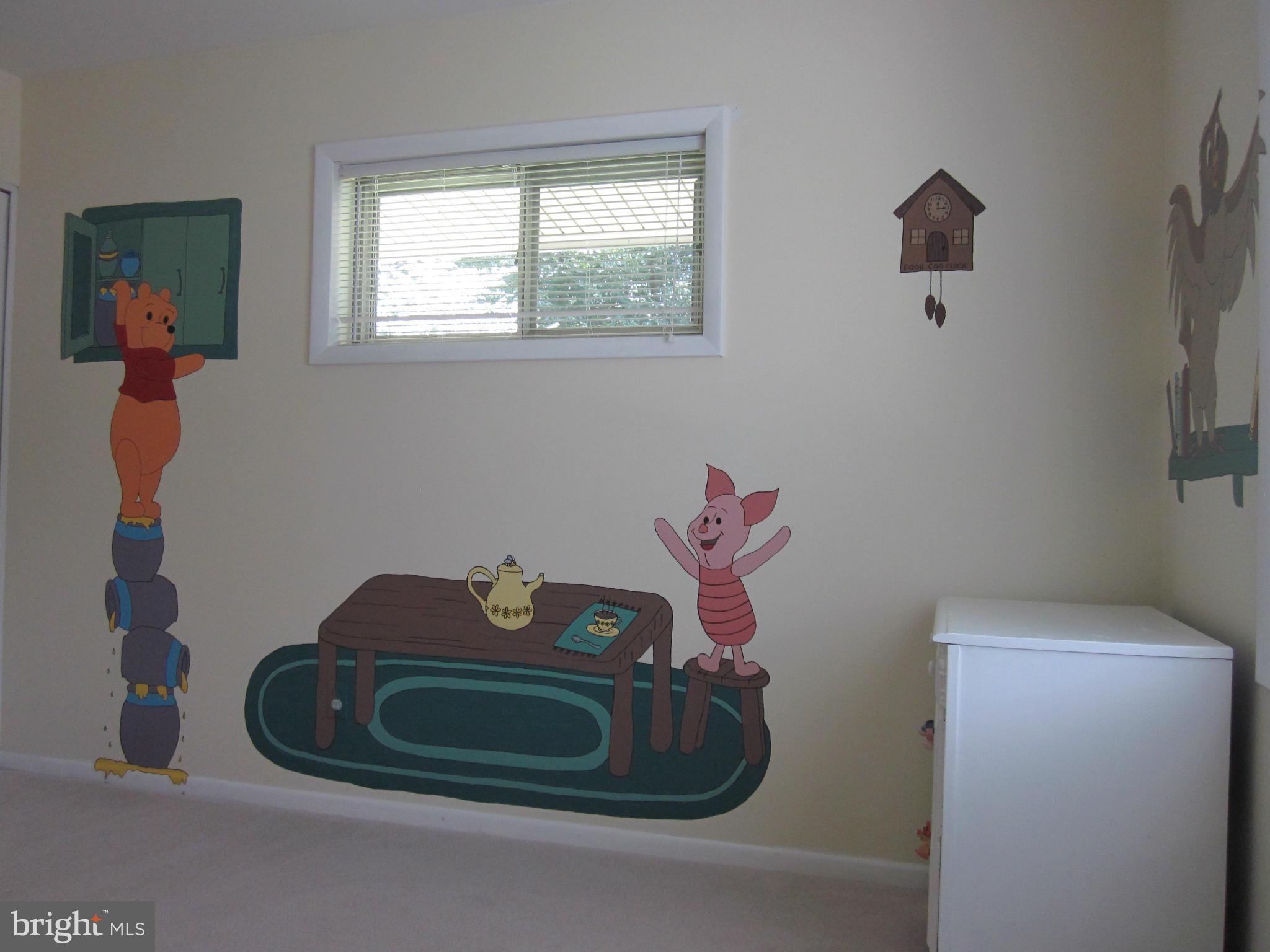 FAIRFAX VILLA - Residential