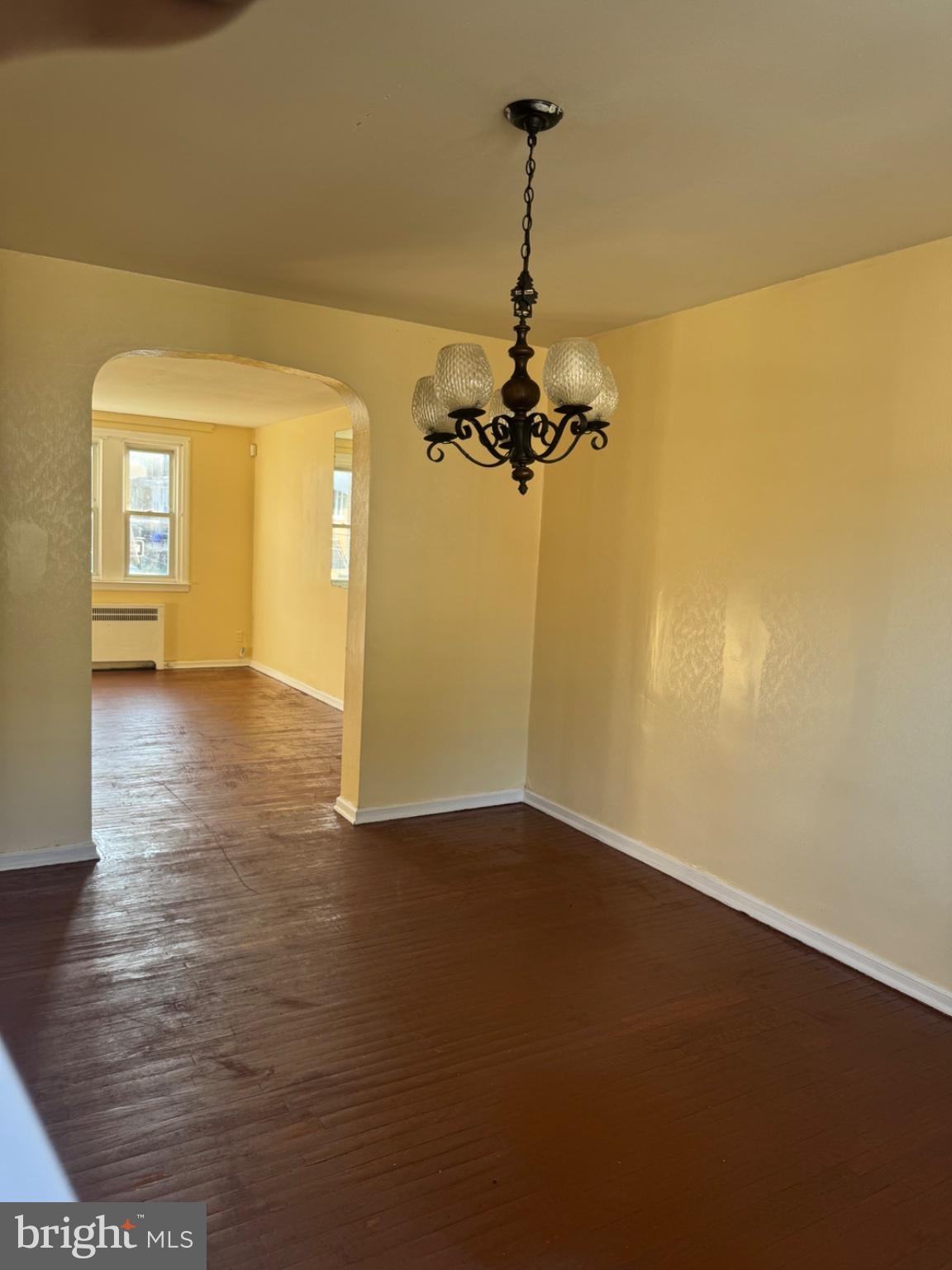 241 HOWELL STREET E