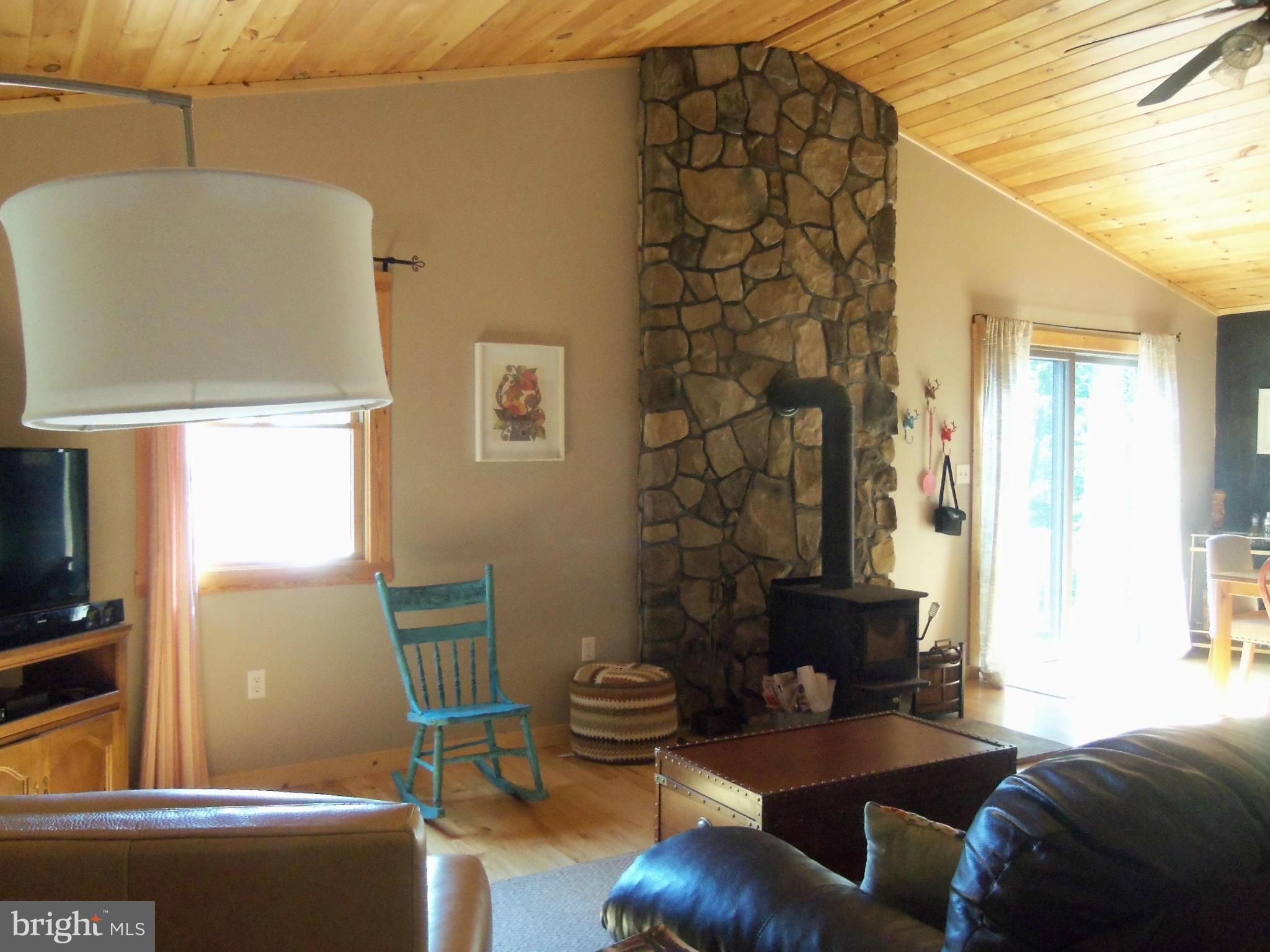 ROUSE MOUNTAIN - Residential