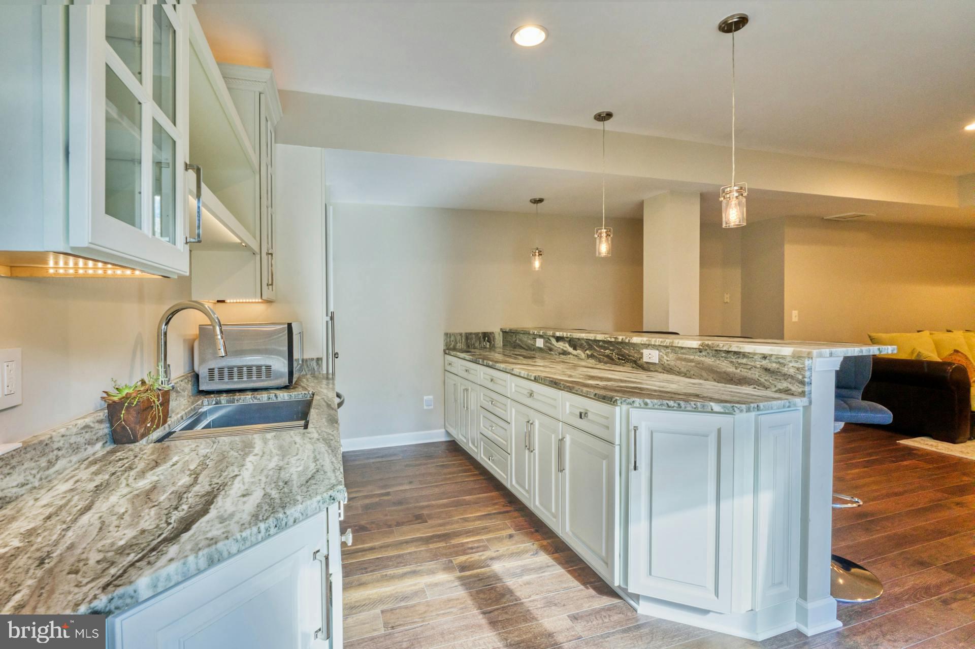 BEACON HILL - Residential