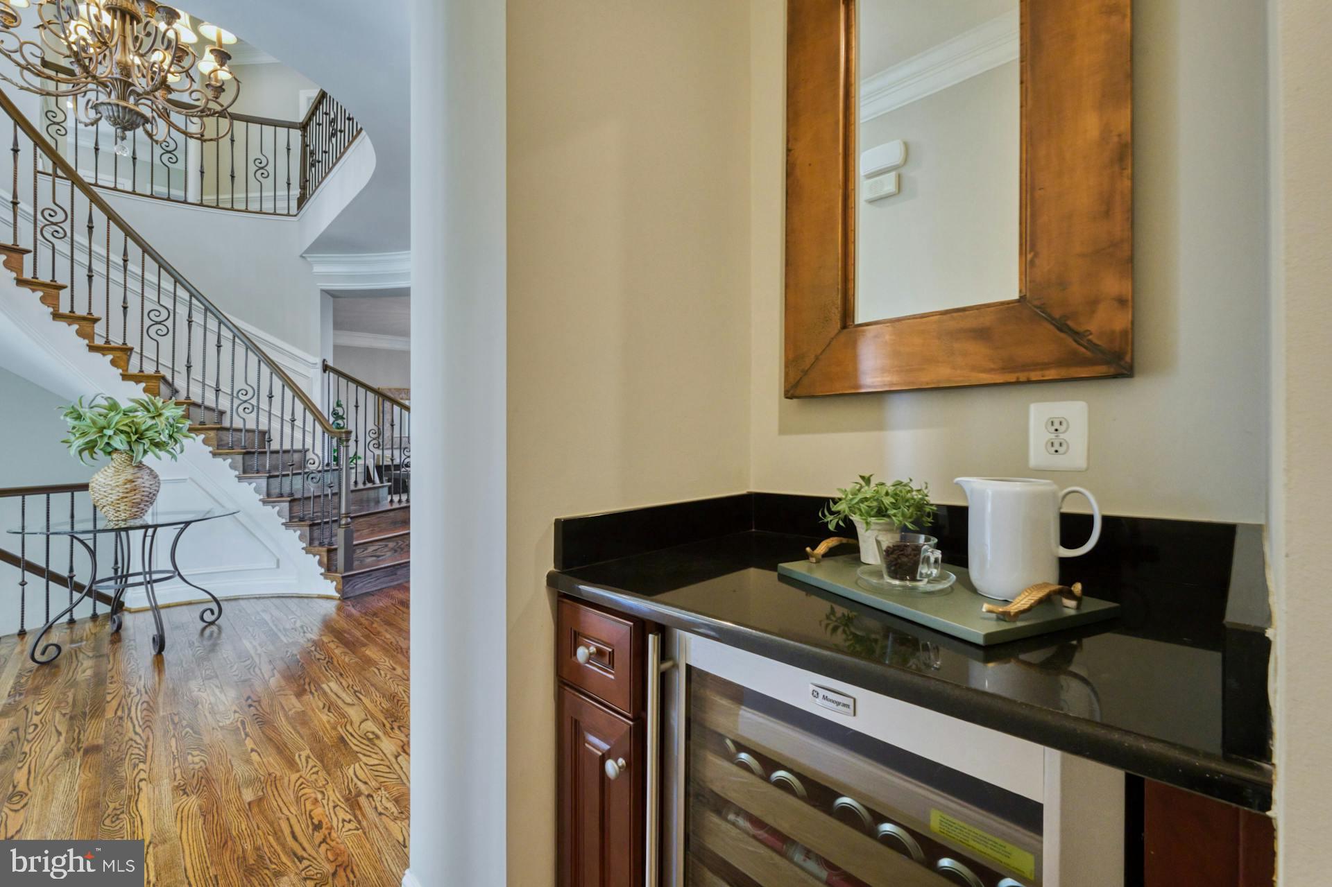 BEACON HILL - Residential