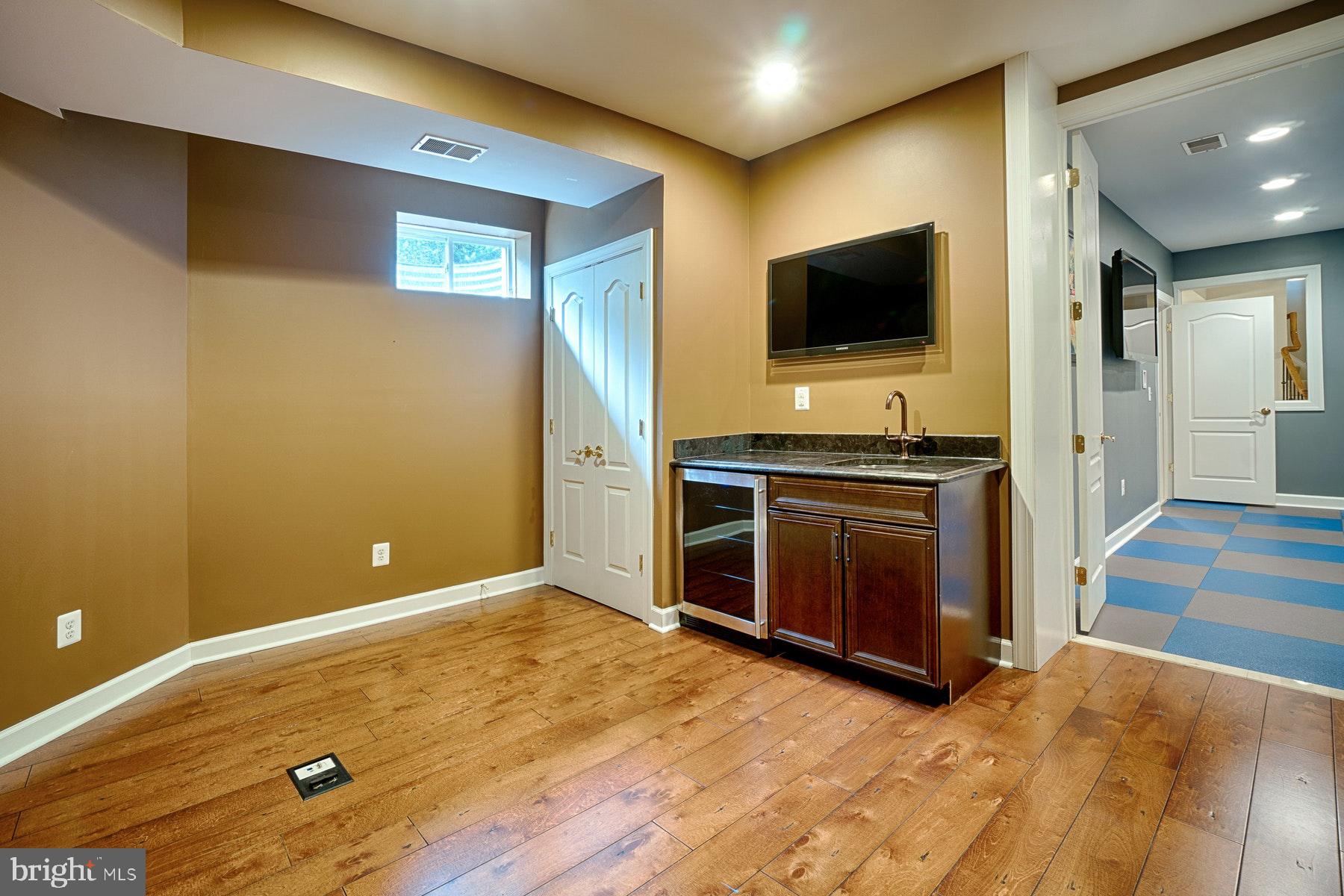 BEACON HILL - Residential