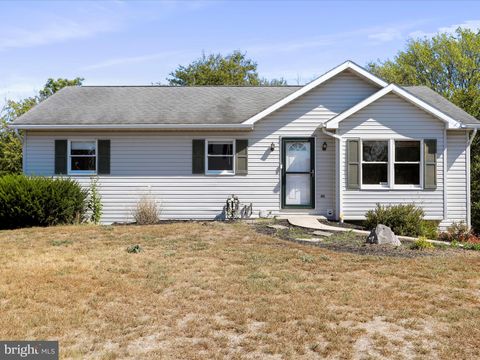 Homes For Sale - 1191 Candice Lane Ln<br/> CHAMBERSBURG, PA 17201