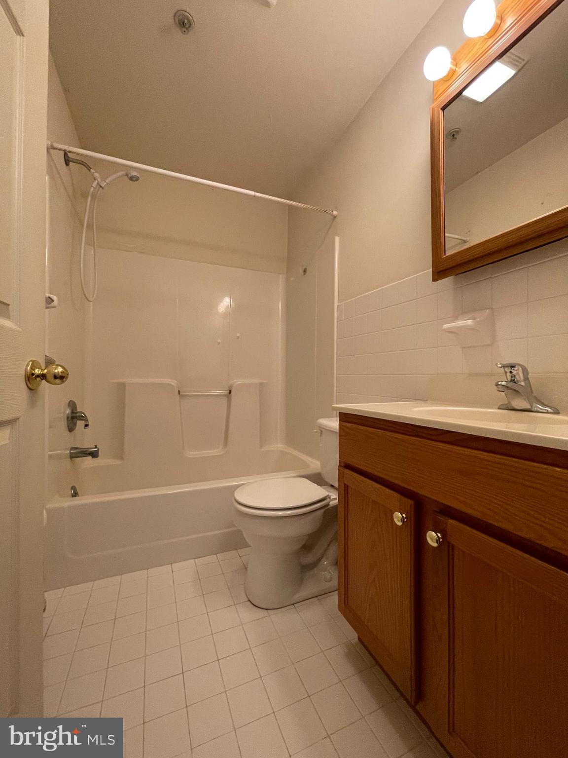 159 E CHESTNUT STREET 2 E