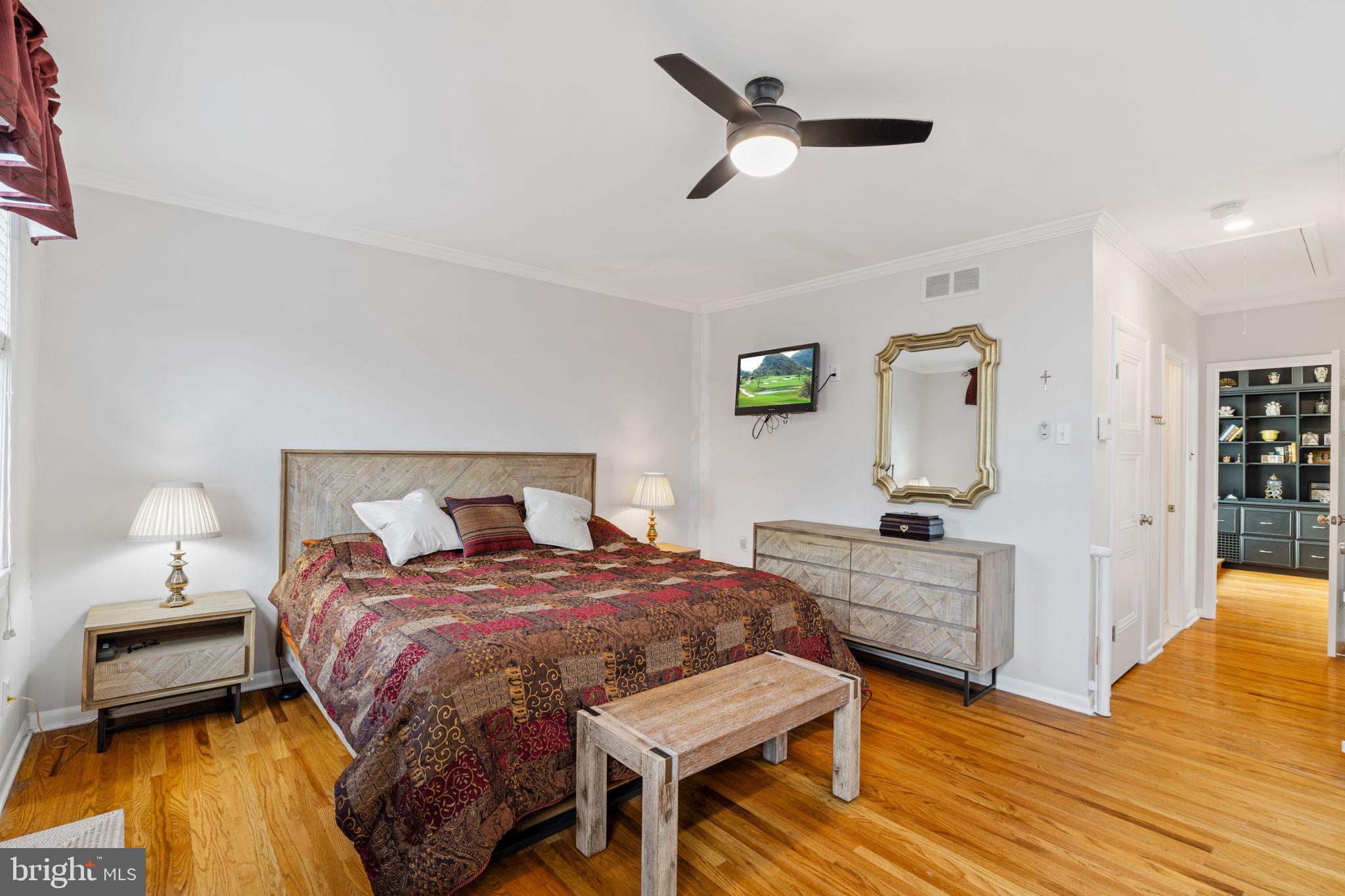 SOCIETY HILL - Residential