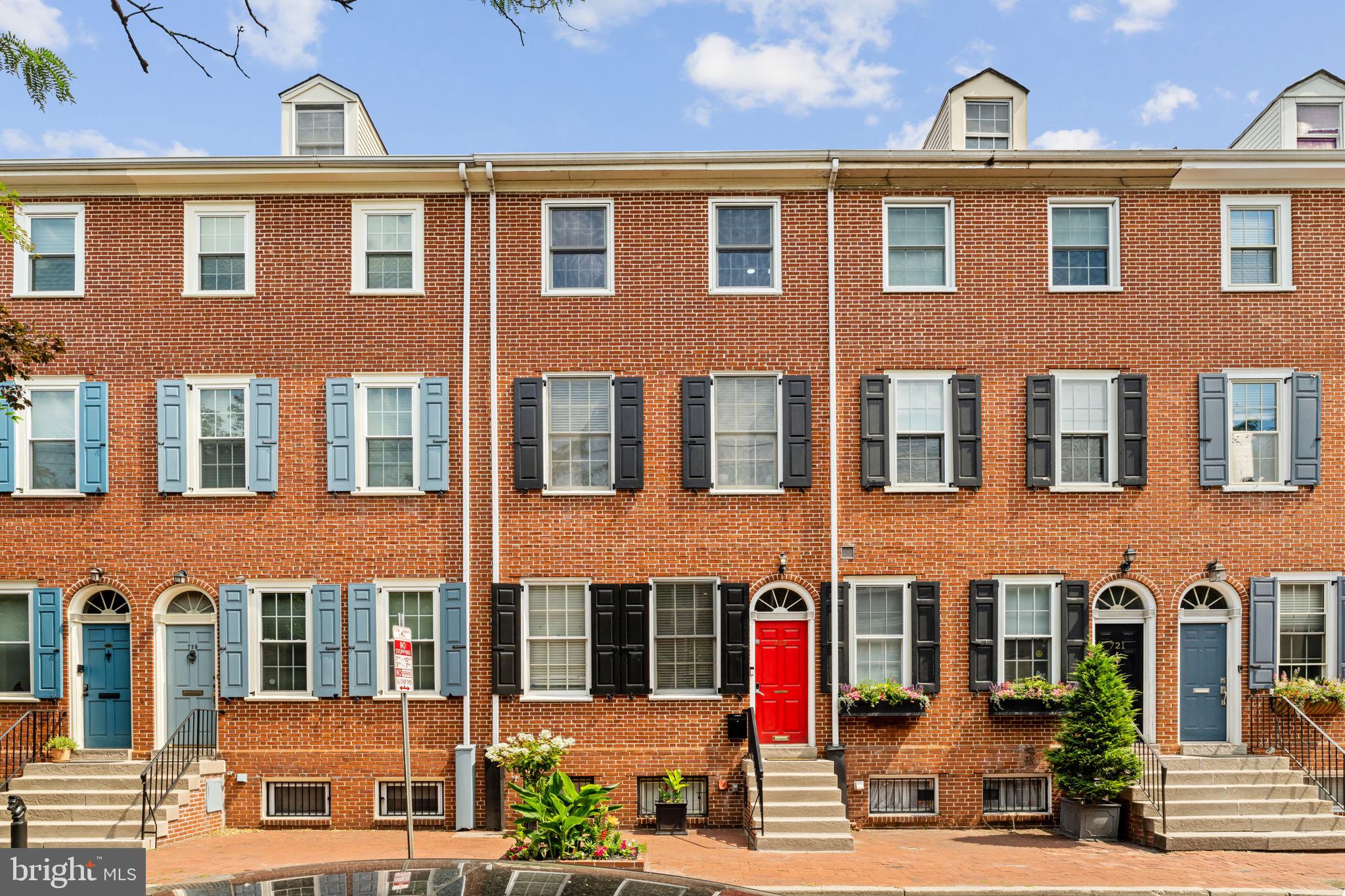 SOCIETY HILL - Residential