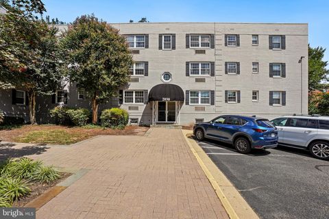 2030 N VERMONT STREET 301 ARLINGTON VA 22207
