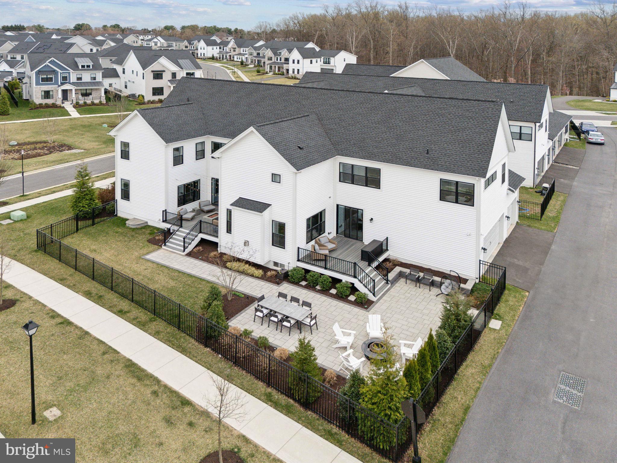 MT. PROSPECT - Residential