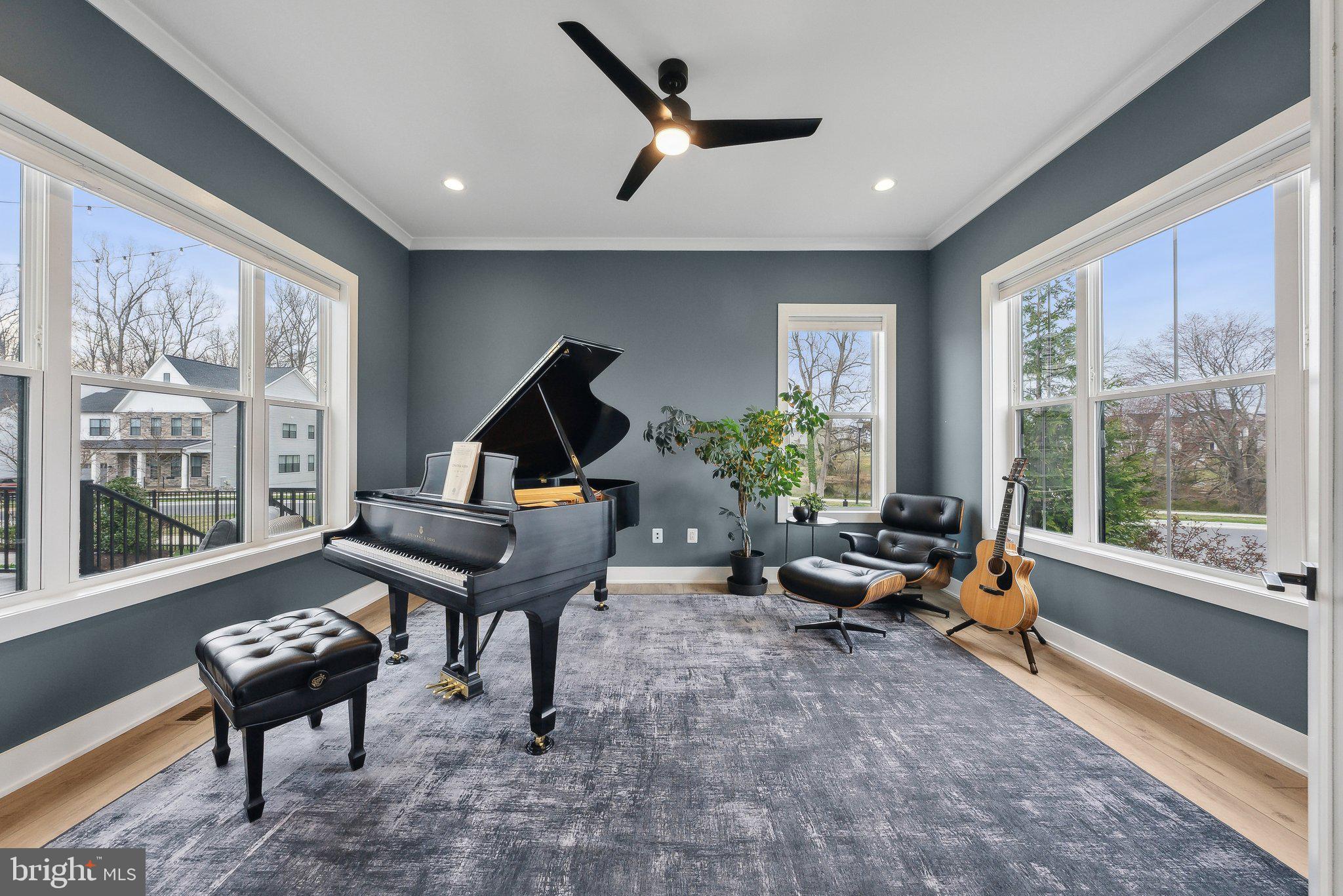 MT. PROSPECT - Residential