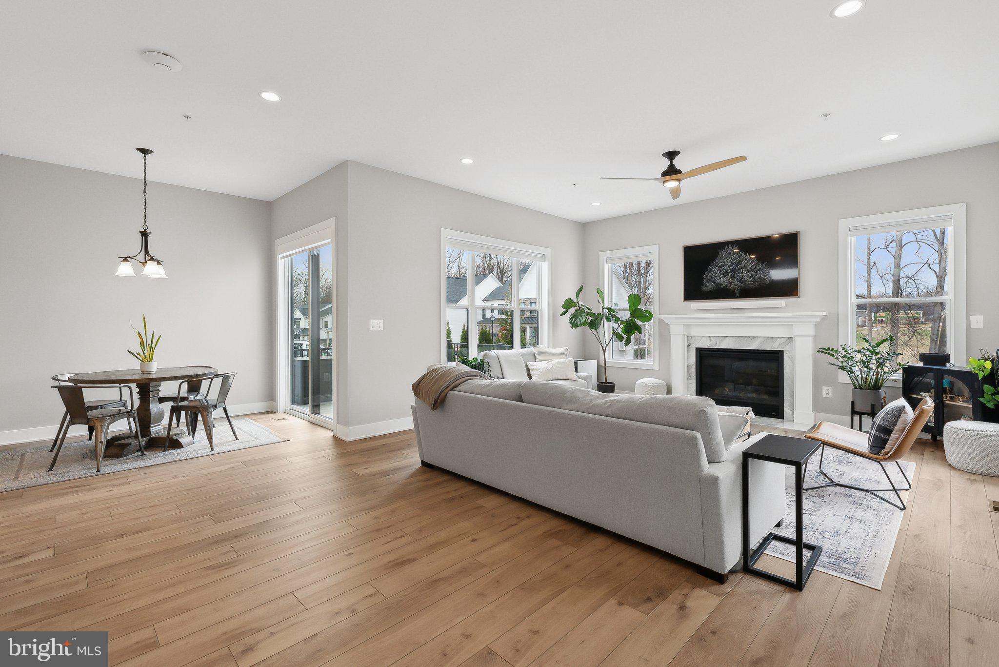 MT. PROSPECT - Residential