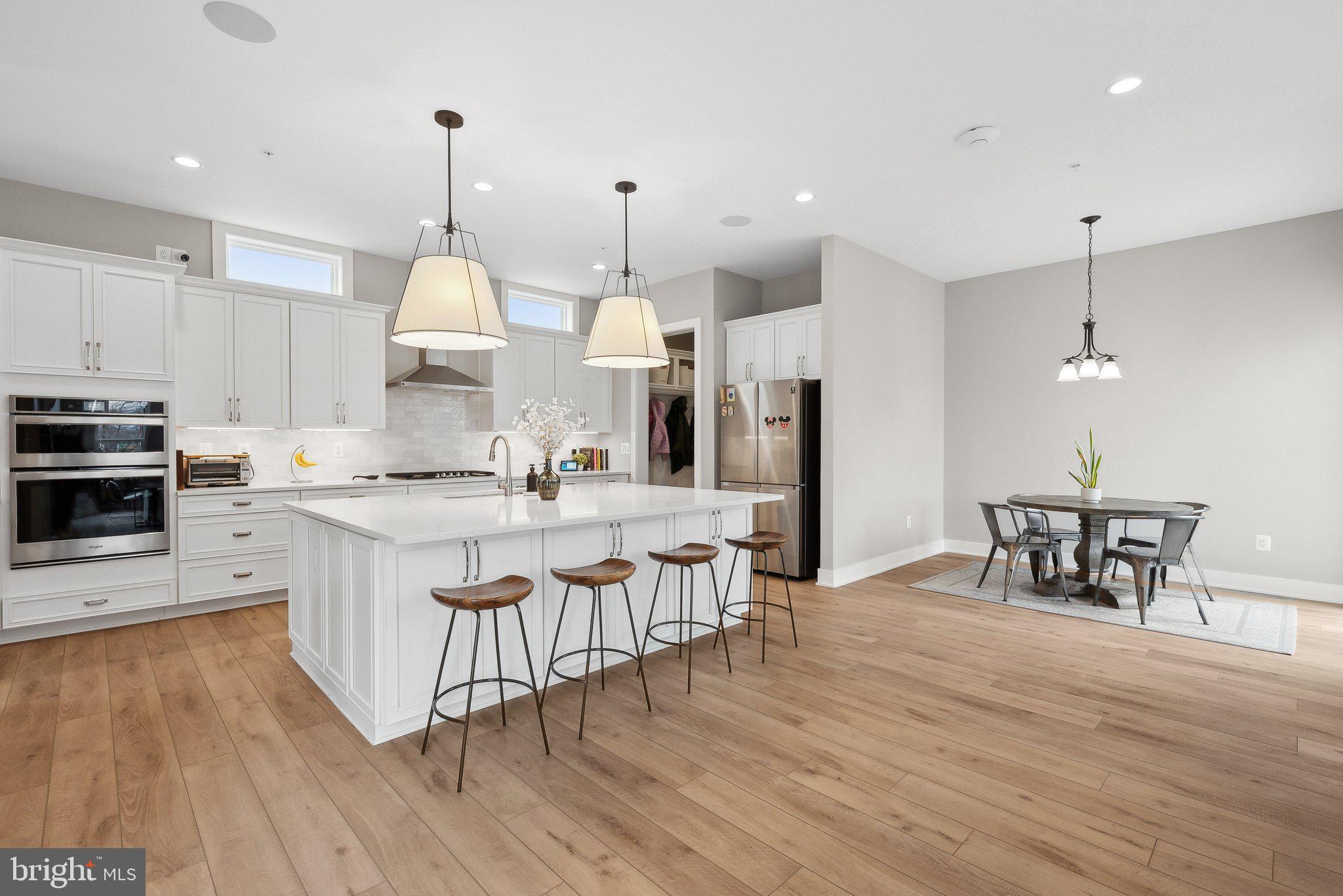 MT. PROSPECT - Residential